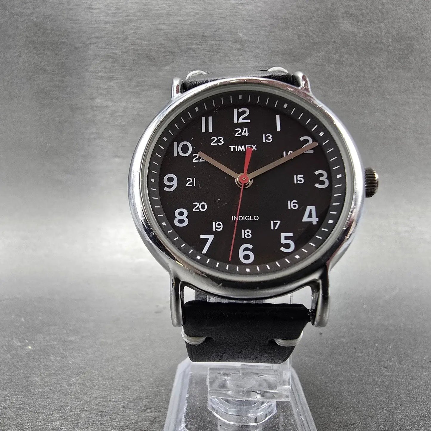 Timex Weekender Watch Men 37mm Black Dial Silver Tone Round T2N647 New Battery Q5