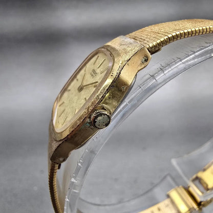 Seiko Watch Women 18mm Champagne Dial Gold Tone Oval 2C20-5029 New Battery VTG2