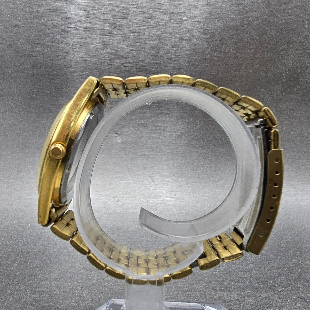 Citizen CQ Watch Men 35mm Champagne Dial Gold Tone Daydate 6101-R06501 New BattG6