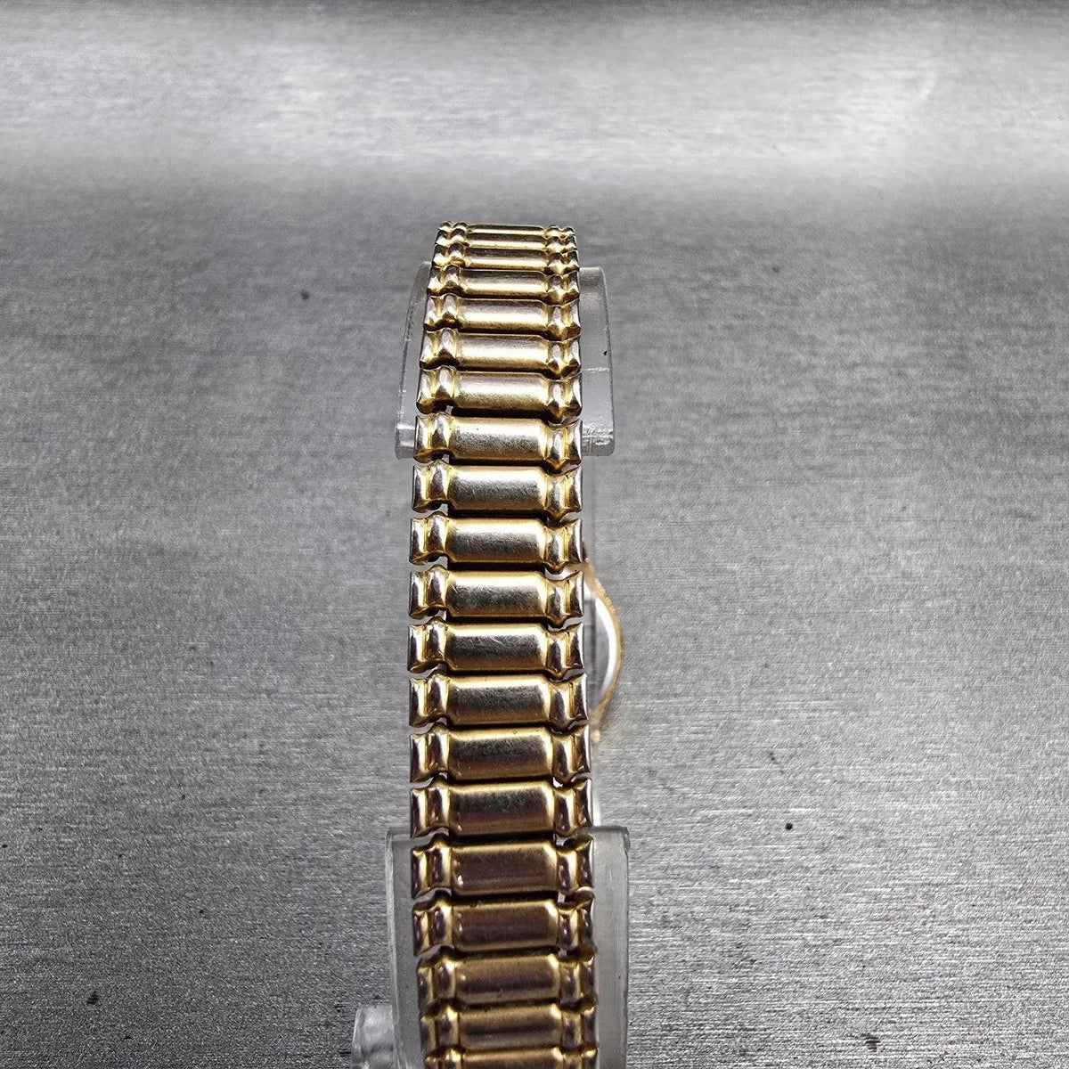 Seiko Watch Women 20mm Gold Dial Gold Tone Round 1N01-0E19 New Battery VTG JP237