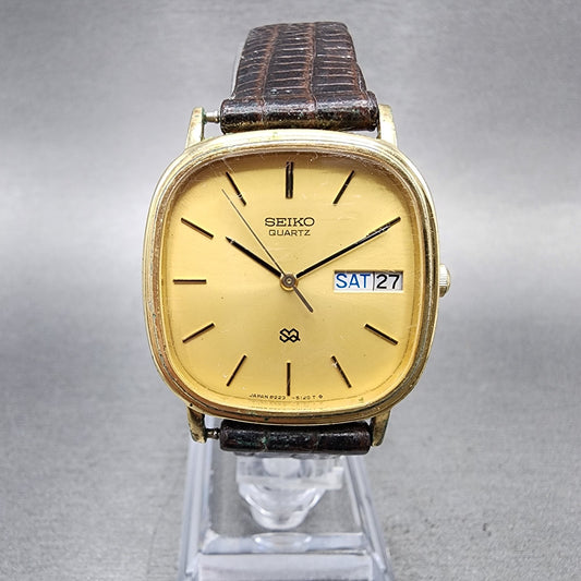 Seiko SQ Watch Men 30mm Champagne Dial Gold Tone Daydate 82235120 New Battery0