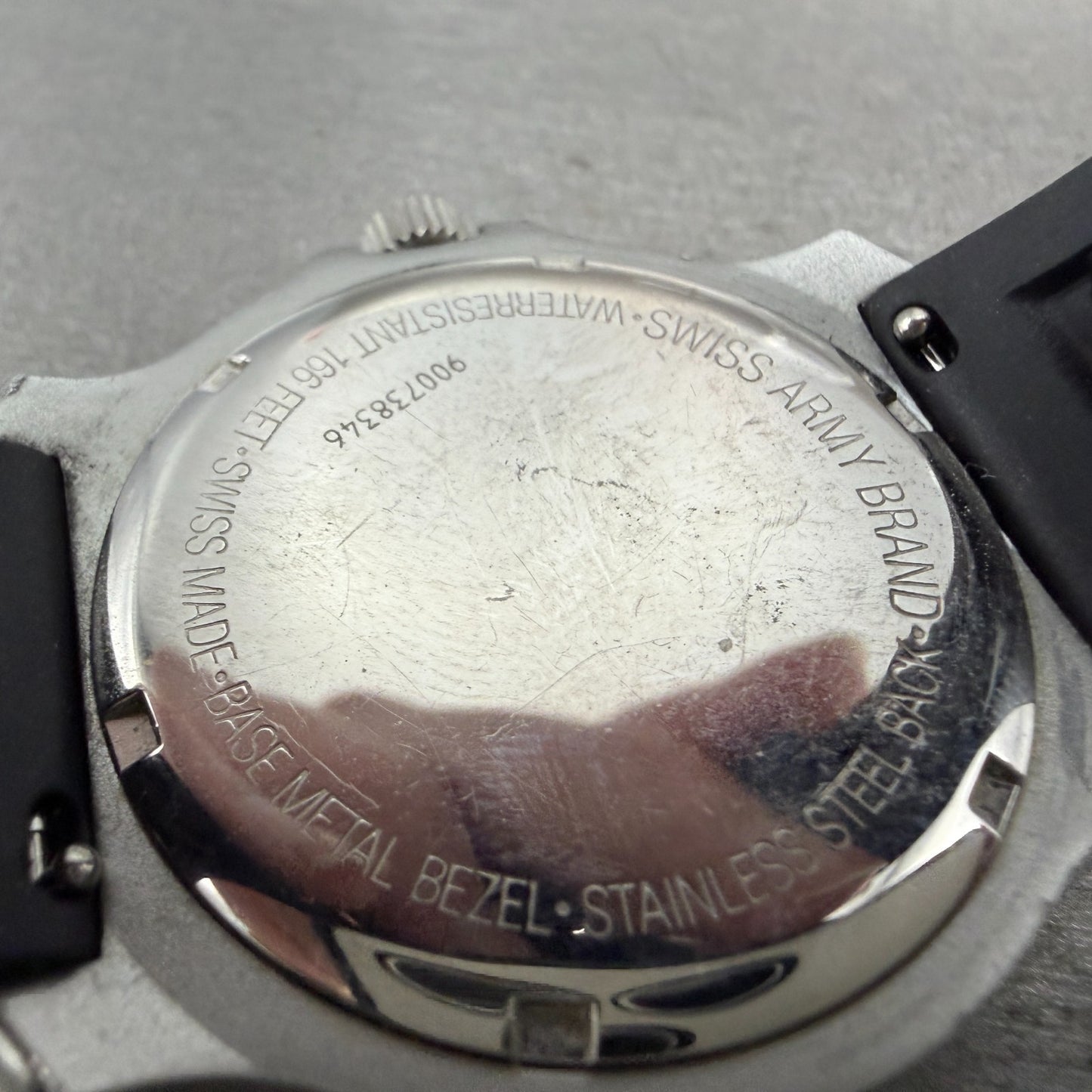 Swiss Army Watch Men 39mm Black Dial Silver Tone Round MK-5057 New Battery VTG9