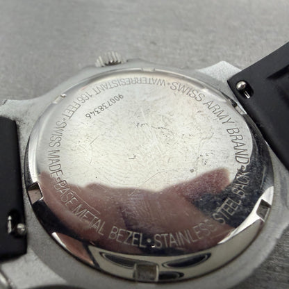 Swiss Army Watch Men 39mm Black Dial Silver Tone Round MK-5057 New Battery VTG9