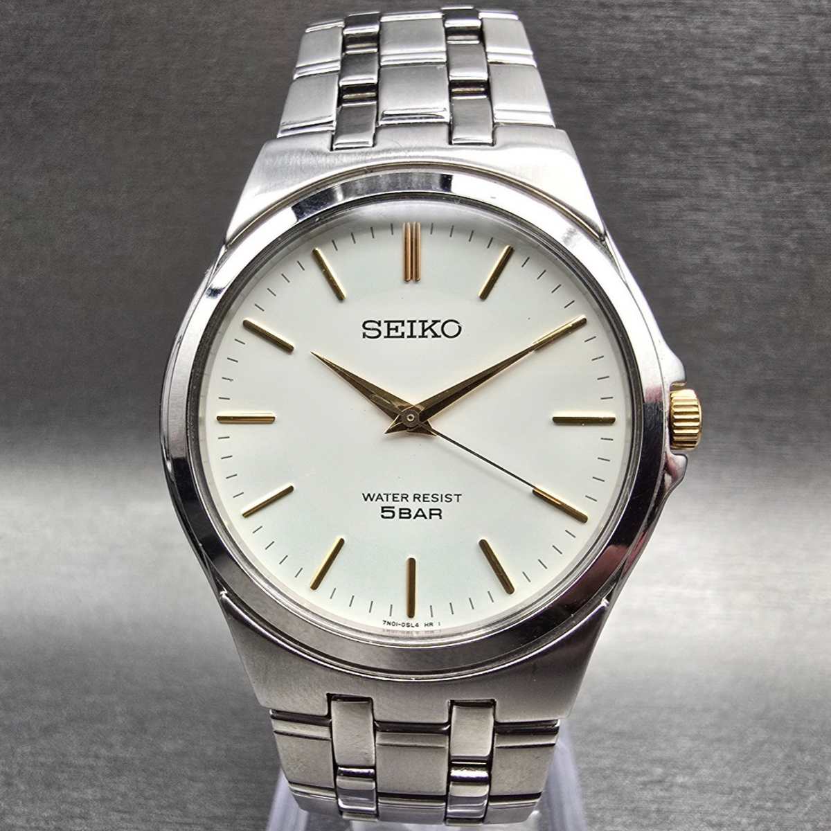 Seiko Watch Men 34mm White Dial Silver Round 7N01-0DM0 New Battery Bracelet JDM0