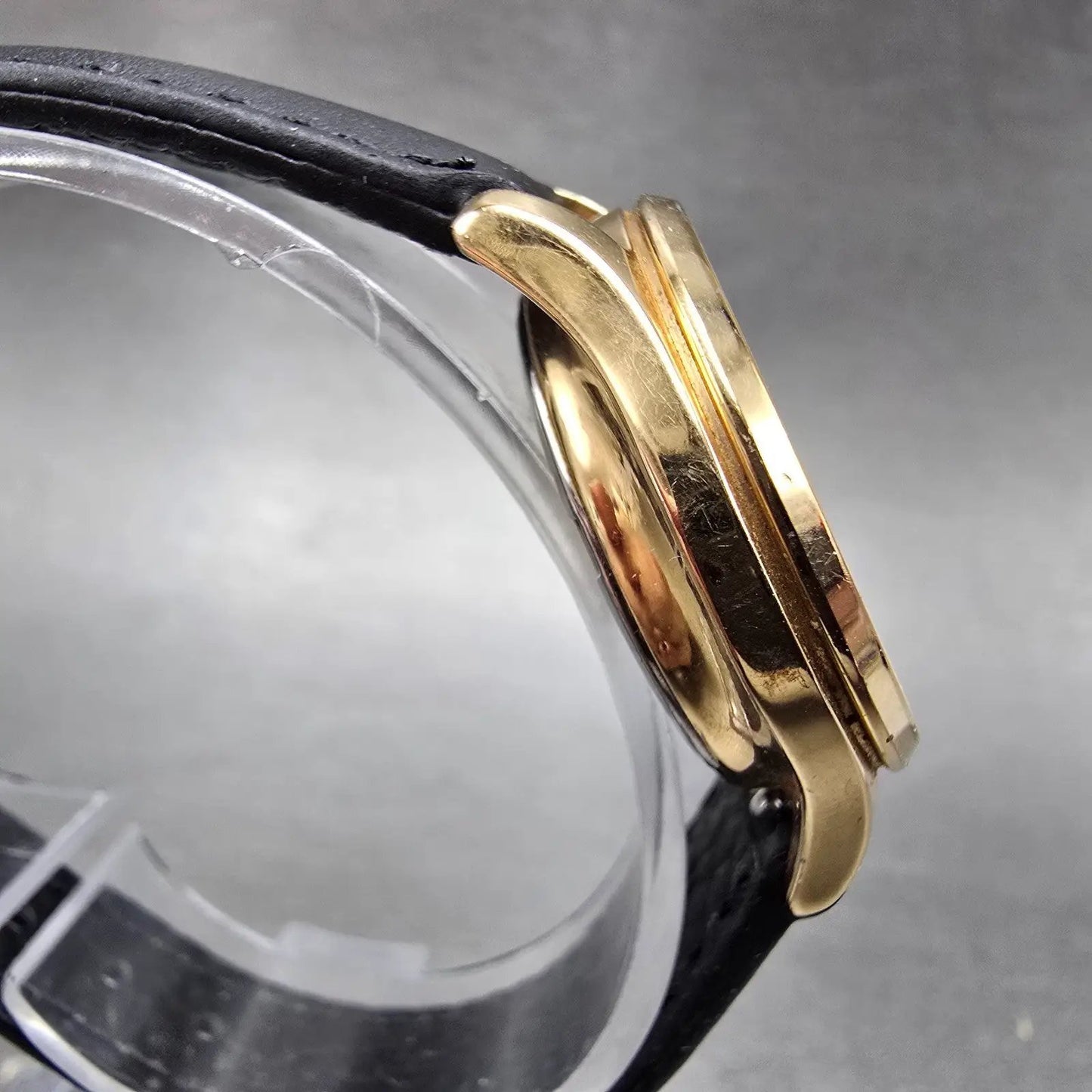 Seiko Solar Watch Women 29mm White Dial Rose Gold Tone Titanium Date Round Runs3