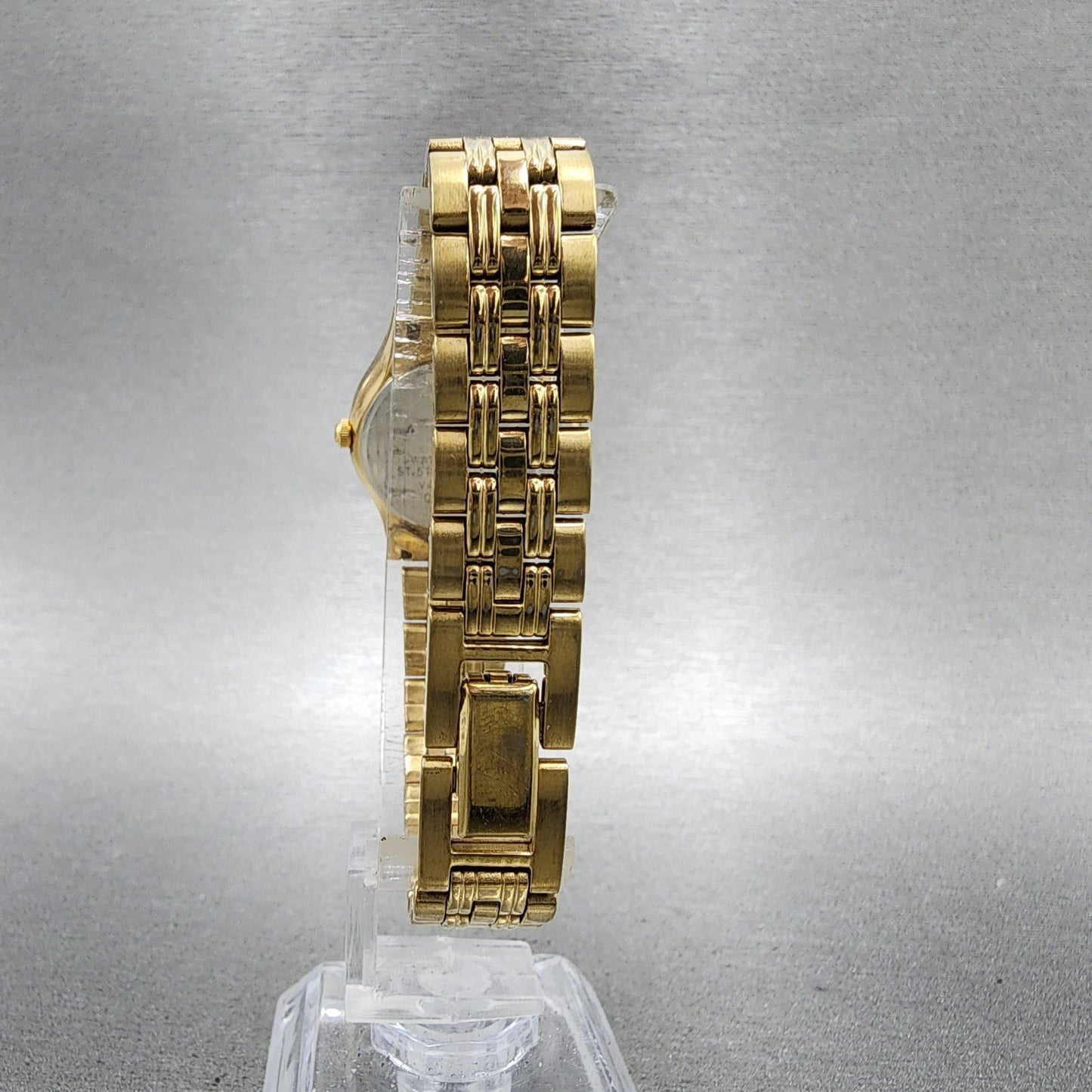 Seiko watch Women 24mm Champagne Dial Gold Tone Round V4011600 New Battery7