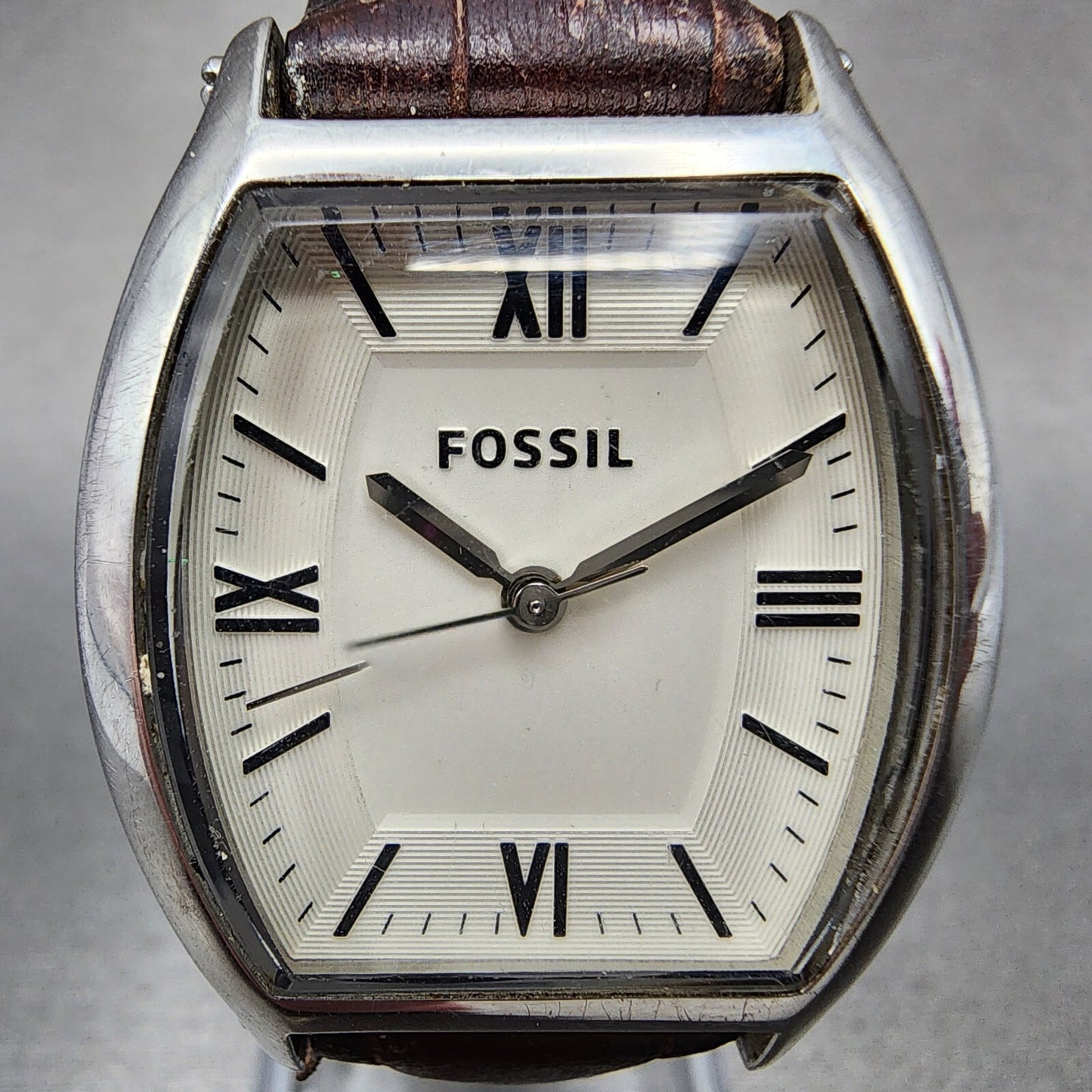 Fossil Watch Women 28mm White Dial Stainless Steel Tonneau ES3122 New Battery1