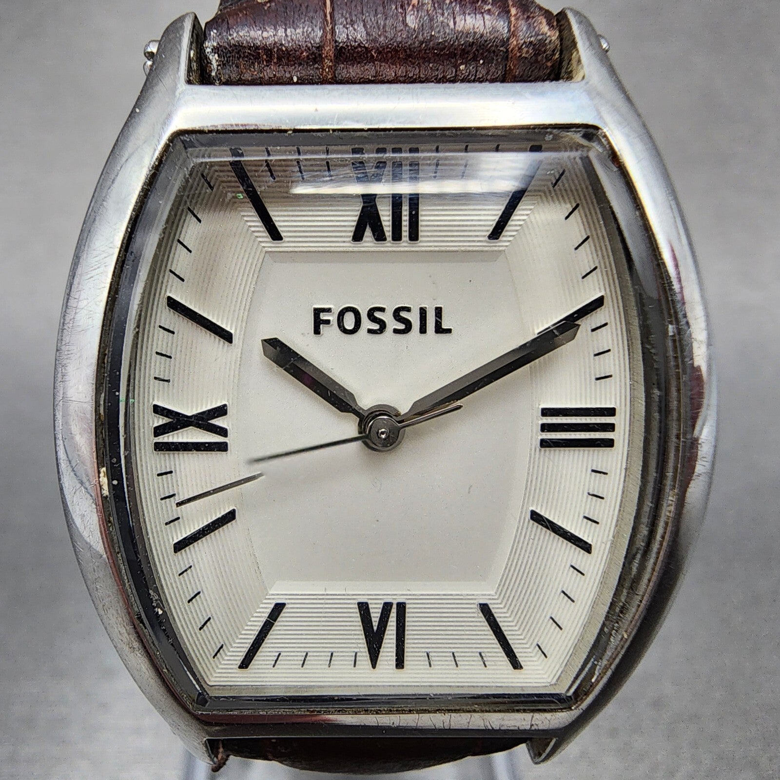 Fossil Watch Women 28mm White Dial Stainless Steel Tonneau ES3122 New Battery1