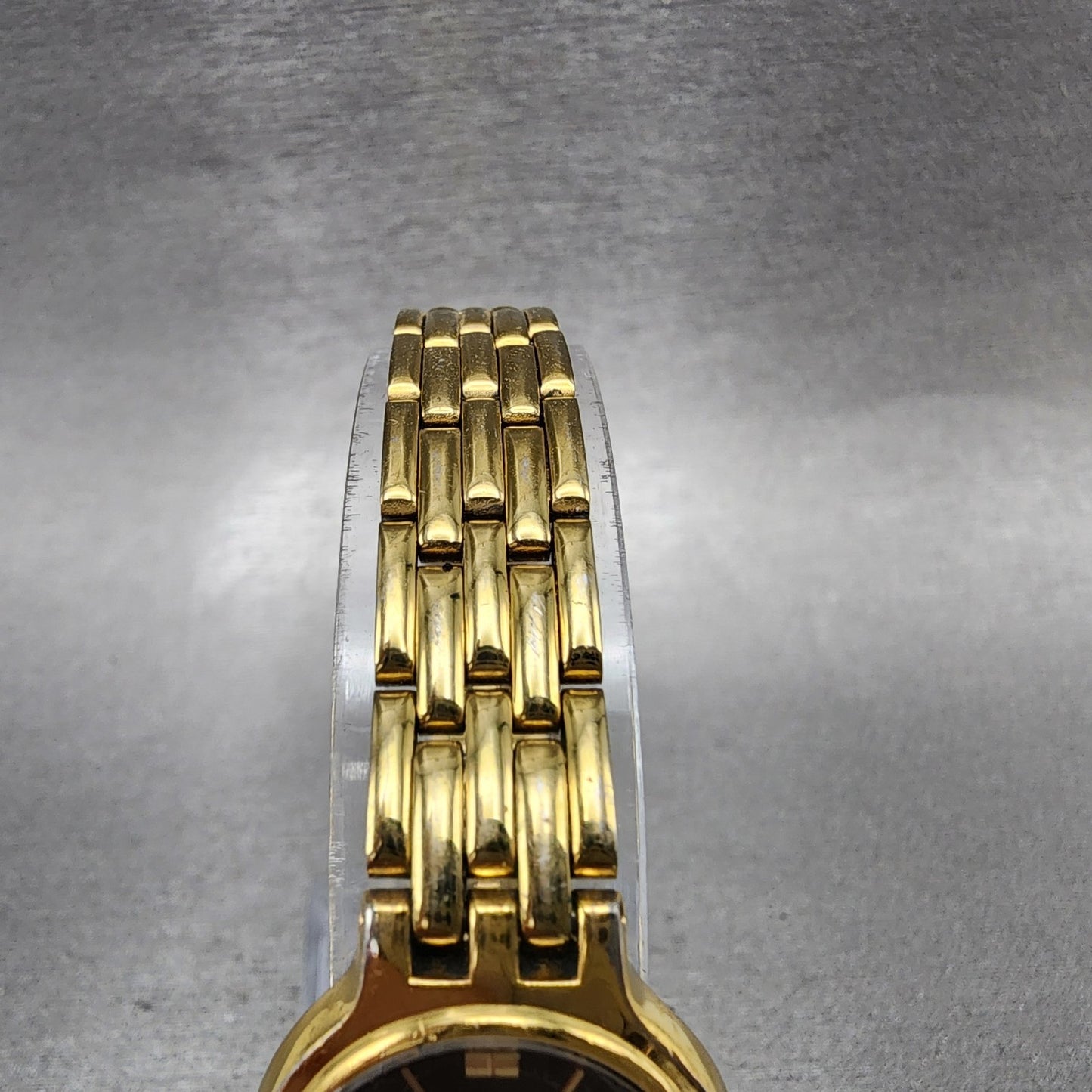 Seiko Watch Women 22mm Black Dial Gold Tone Round 1n000a99 New Battery4