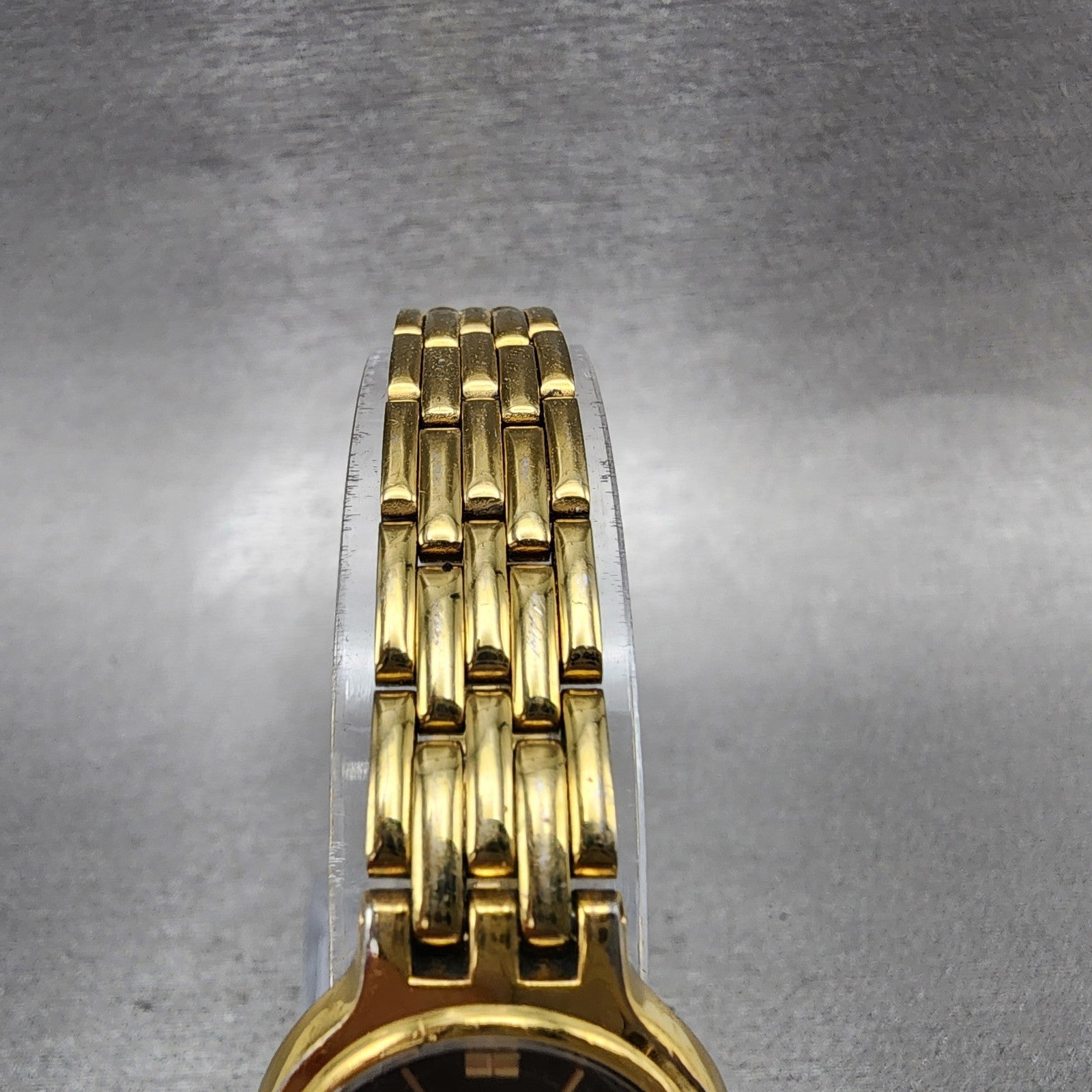 Seiko Watch Women 22mm Black Dial Gold Tone Round 1n000a99 New Battery4