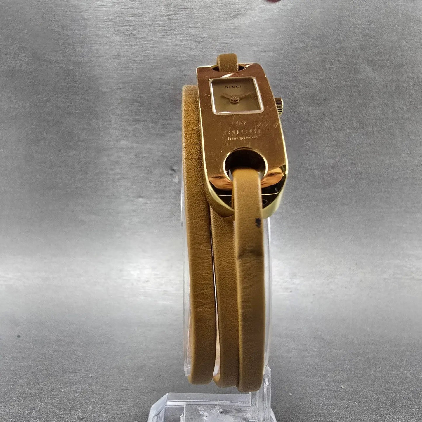 Gucci 6100L Tank Watch Women 14mm Champagne Dial Gold Tone New Battery5