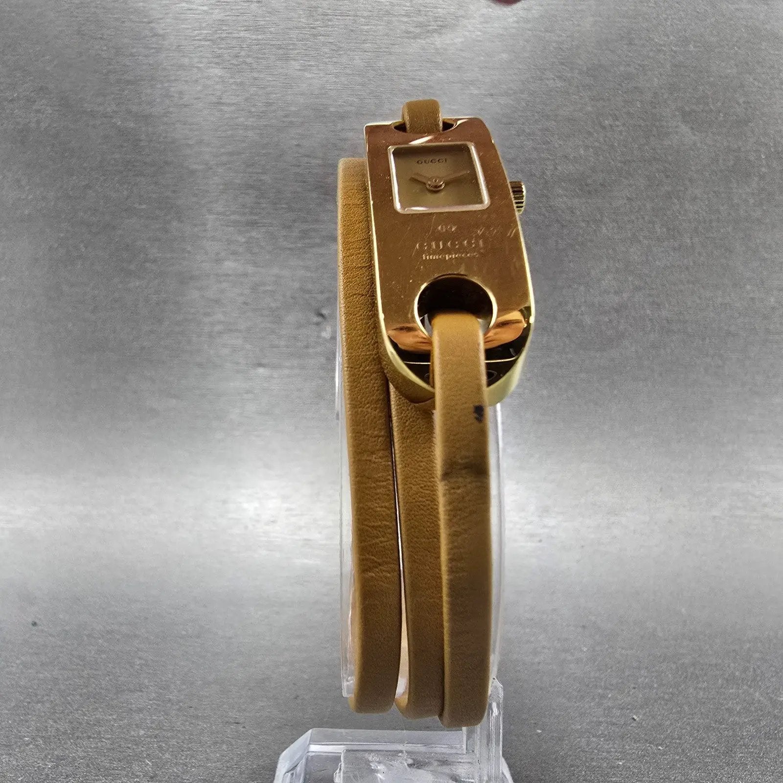 Gucci 6100L Tank Watch Women 14mm Champagne Dial Gold Tone New Battery5