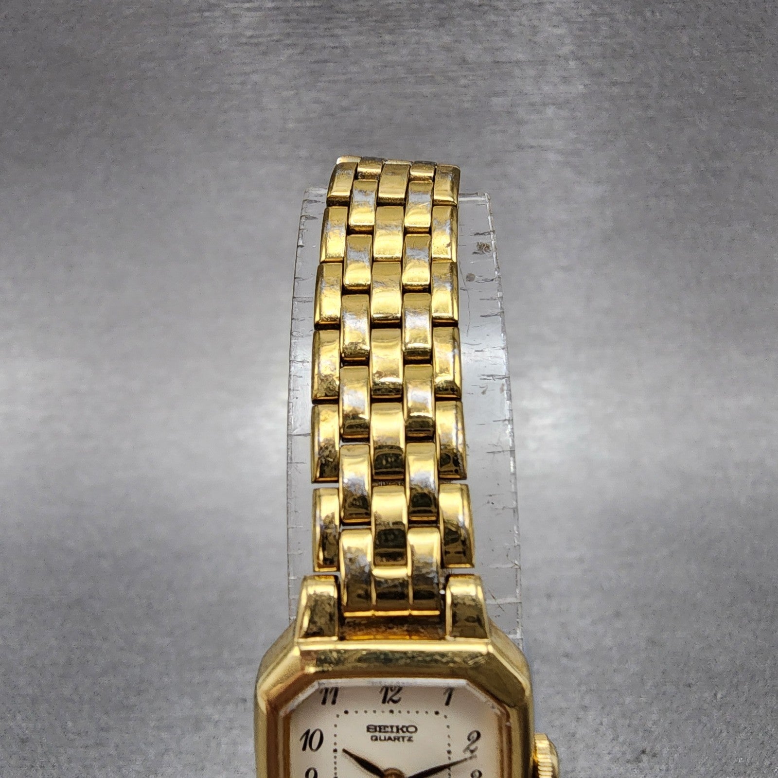 Seiko Tank Watch Women 17mm Cream Dial Gold Tone Rectangle V4005608 New Battery4