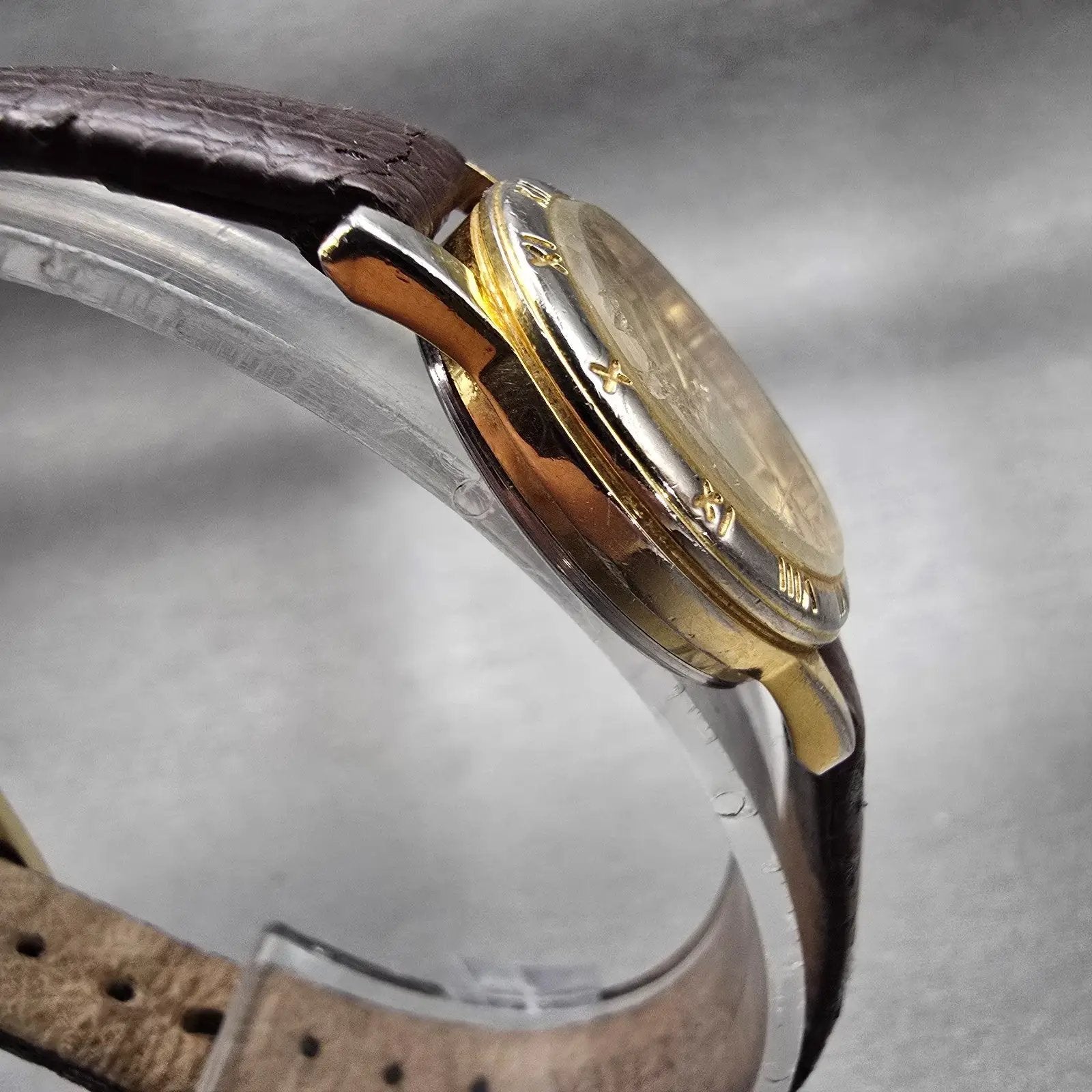 Citizen Watch Women 24mm Gold Dial Gold Tone Date Round 6010-K06878 New Battery3