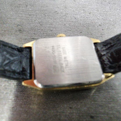 Seiko Tank Watch Women 17mm Black Dial Gold Tone Rectangle V4005538 New Battery9