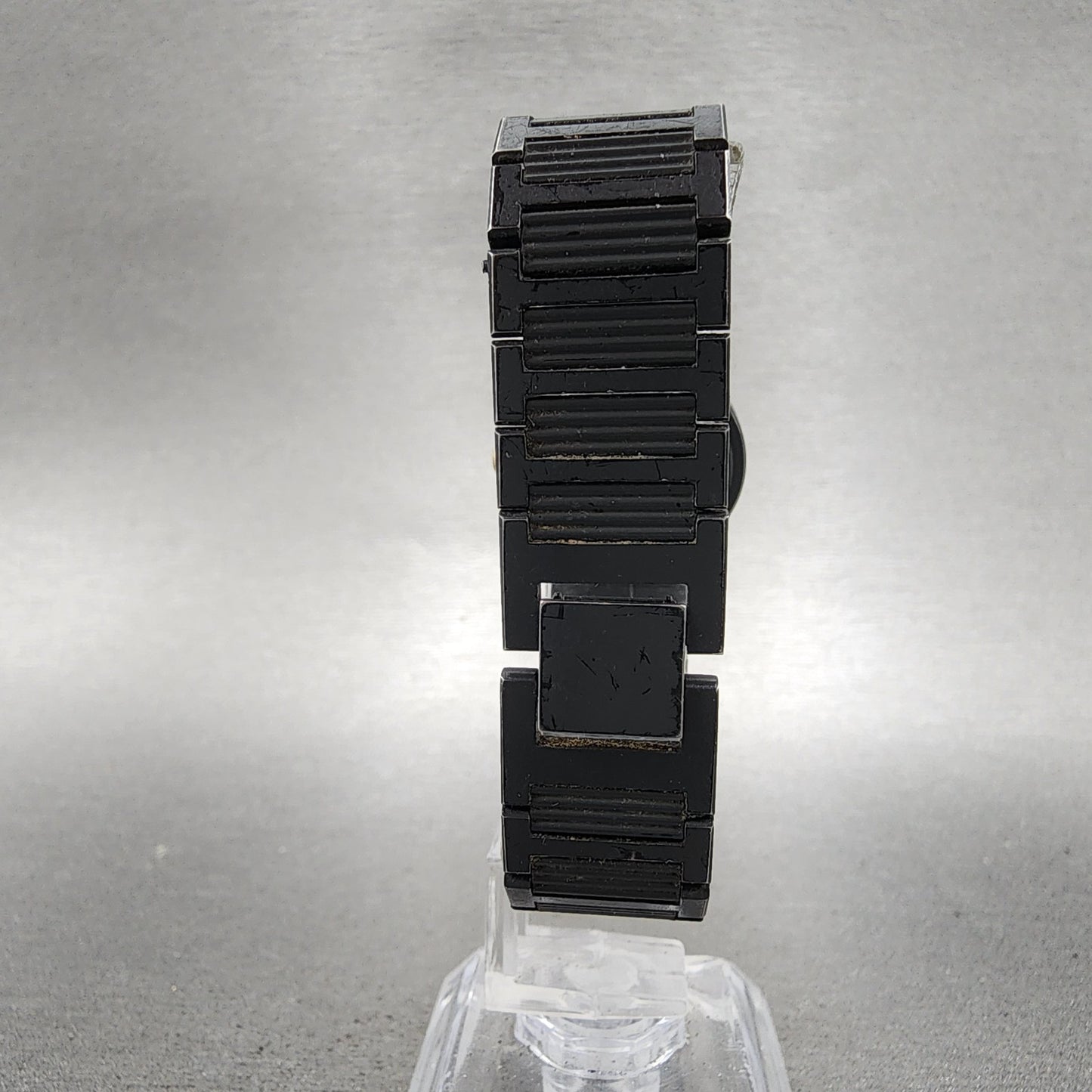 Seiko Watch Women 25mm Silver Tone Black Tone Round 2c200260 New Battery7