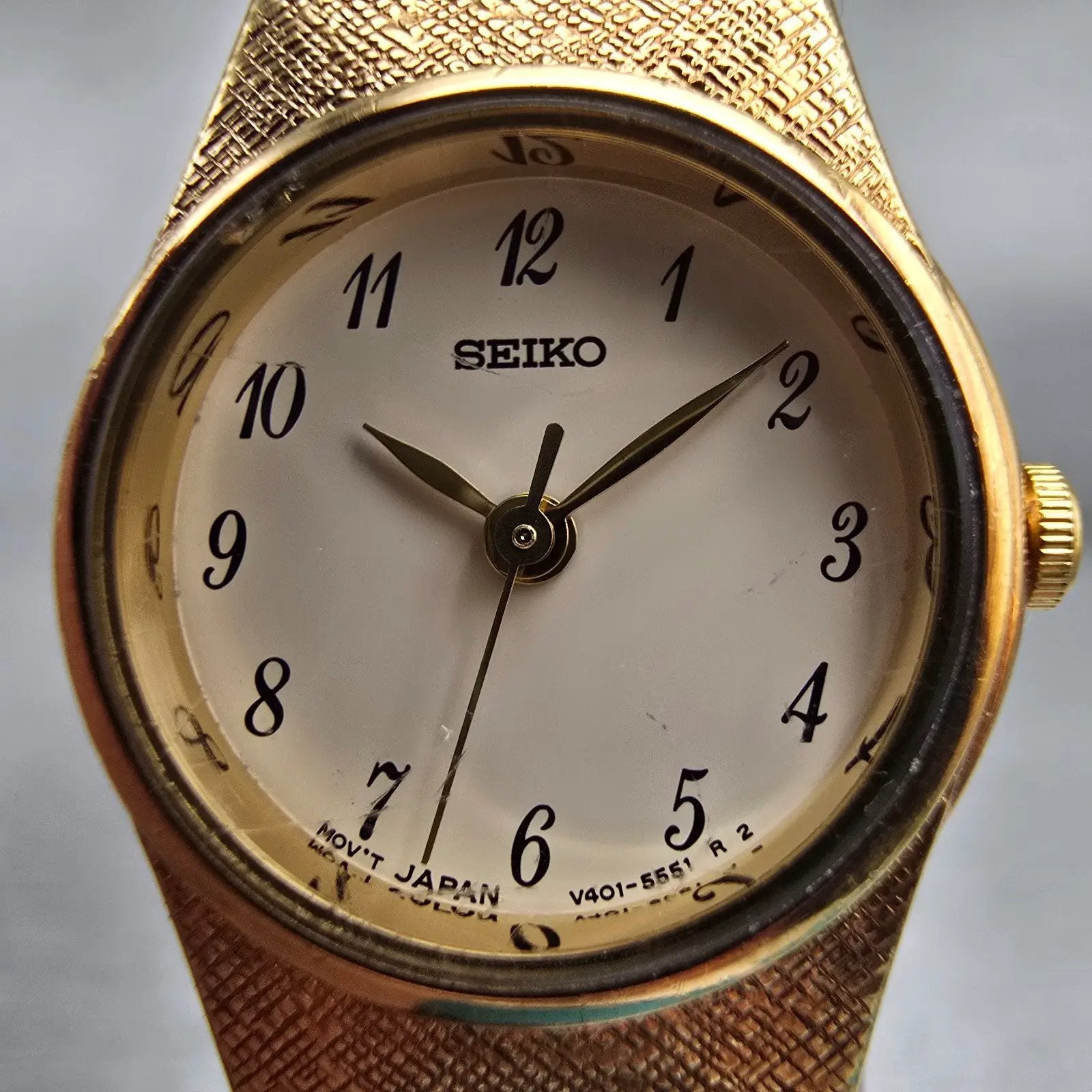 Seiko Watch Women 19mm Cream Dial Gold Tone Round V401-1819 New Battery Vintage1