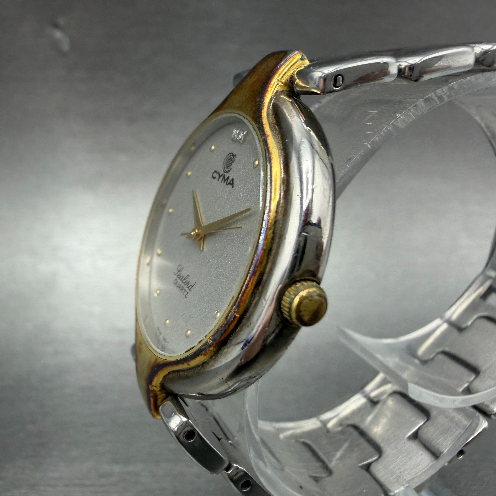 Cyma Sealord Watch Men 32mm Silver Dial Two Tone Round 411 New Battery3