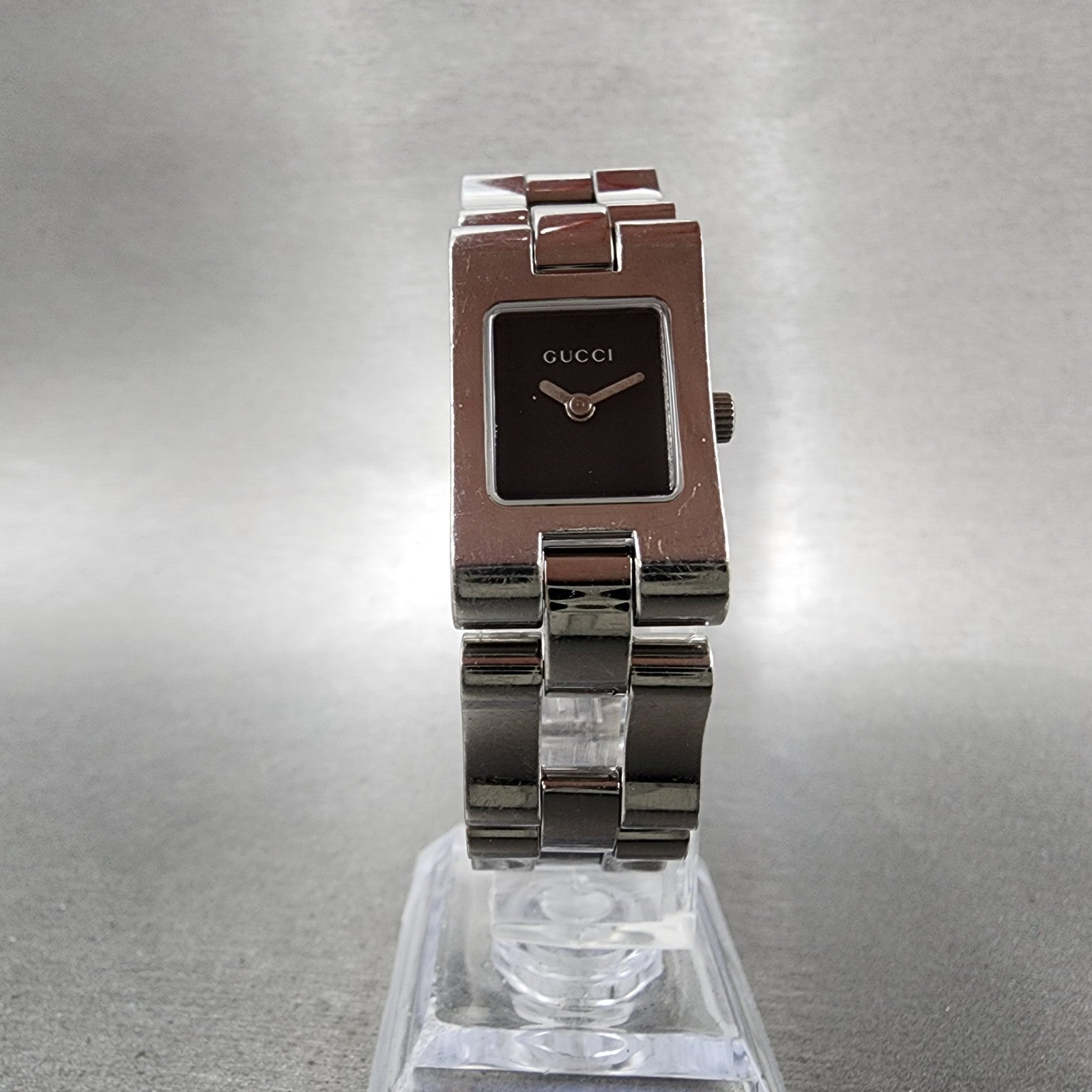 Gucci Tank Watch Women 17mm Black Dial Silver Tone Rectangle 2305L New Battery5
