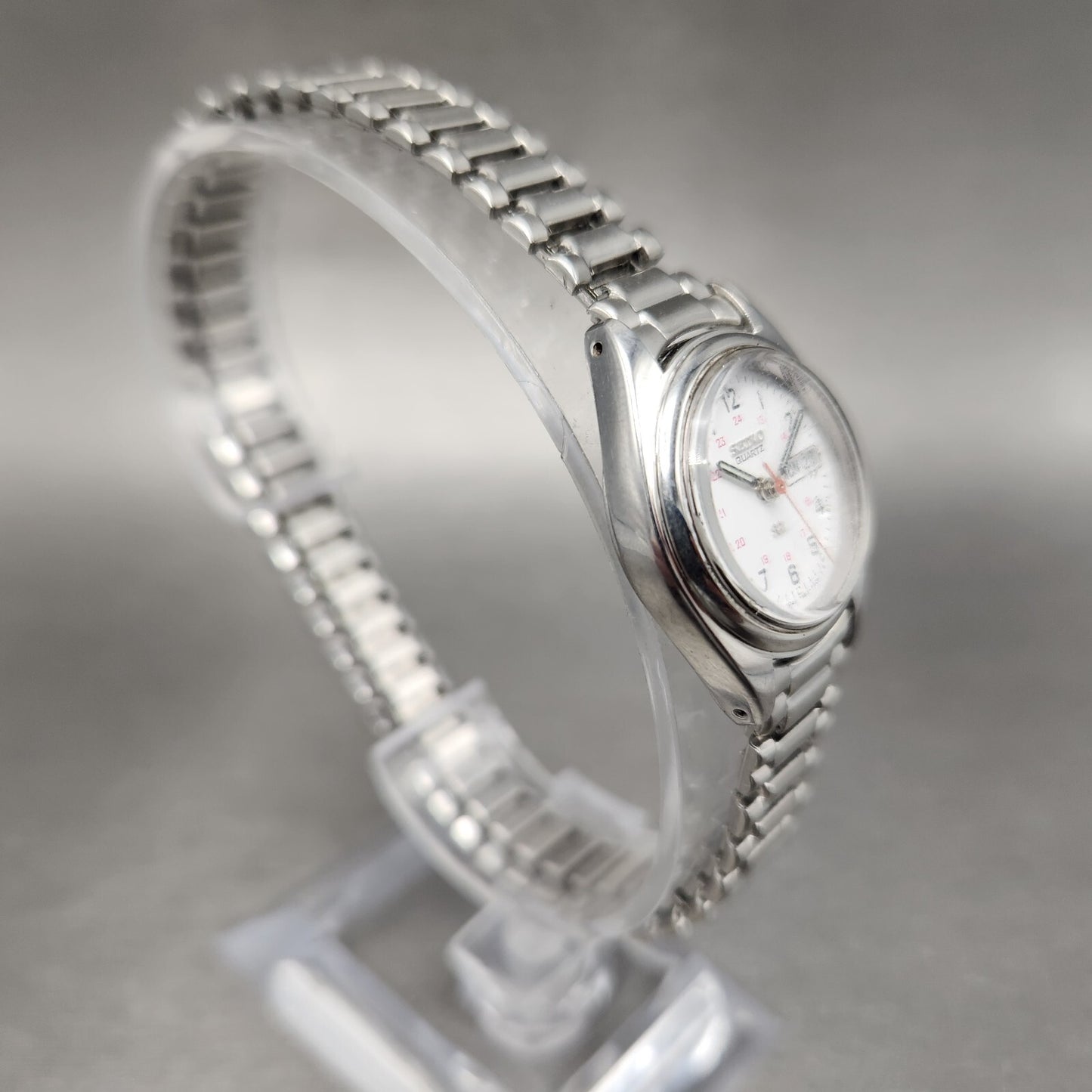 Seiko SQ Watch Women 24mm White Dial Silver Tone daydate 7n836a09 New battery3