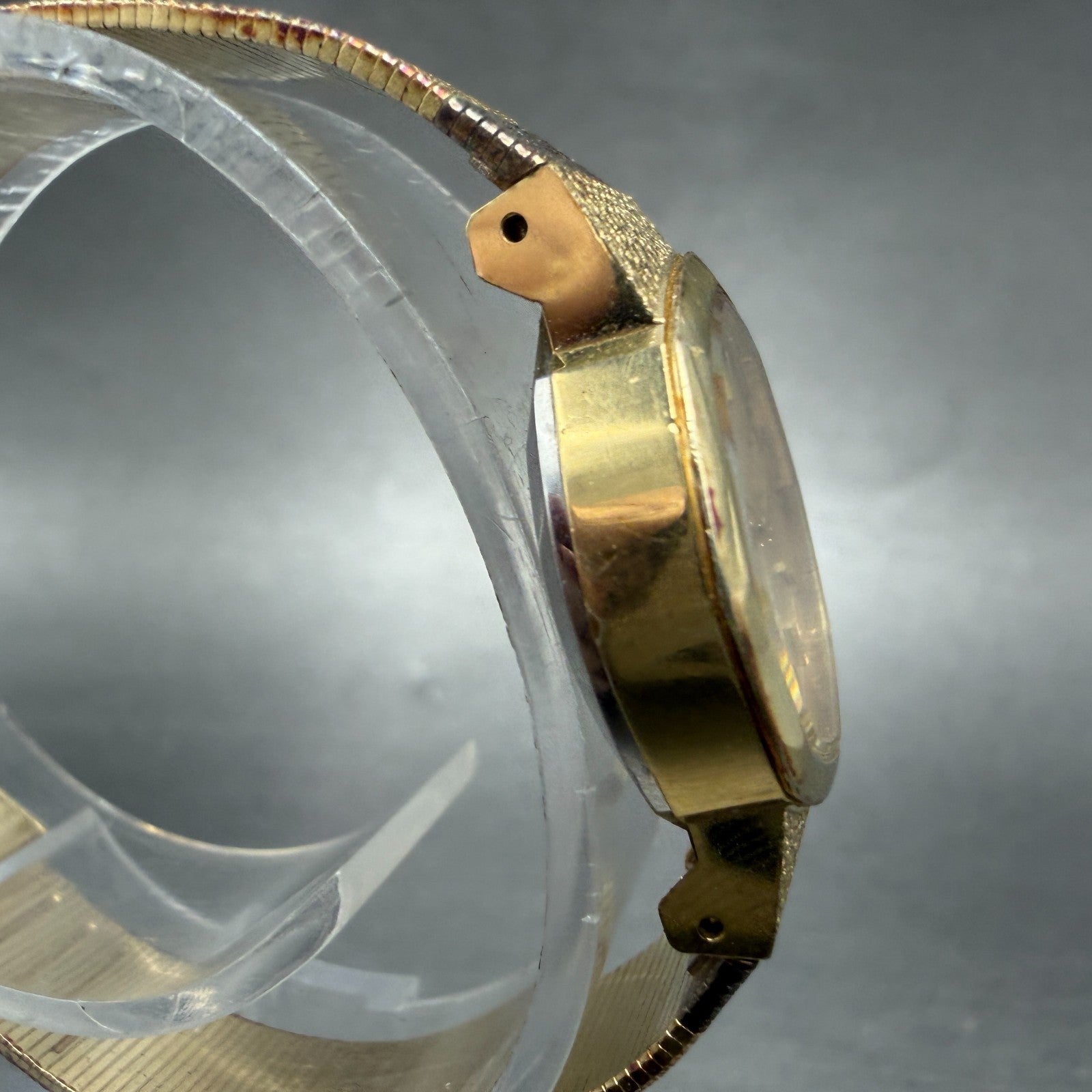 Seiko Watch Women 22mm Champagne Dial Gold Tone Octagon 16-5890 New Battery VTG3