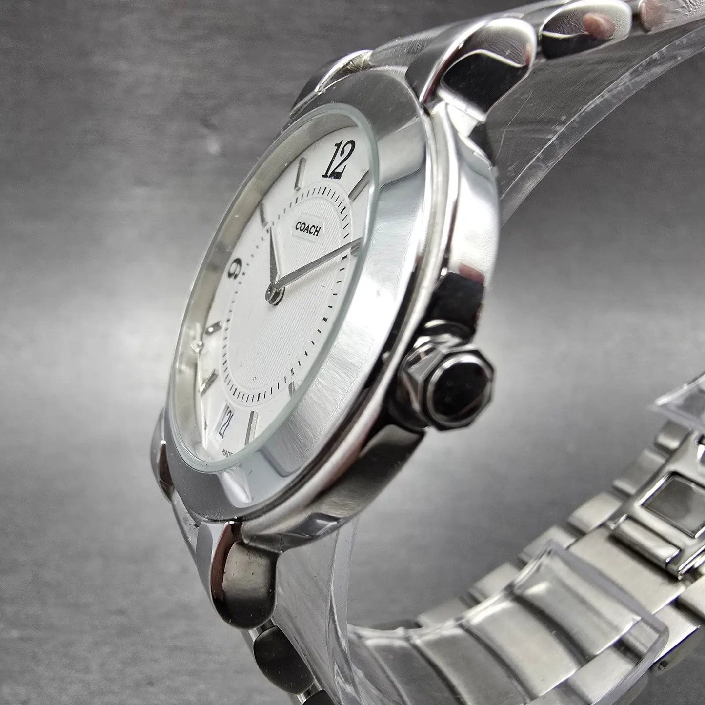 Coach W516 Watch Women 34mm White Dial Silver Tone Date Round PARTS LOOSE HANDS3