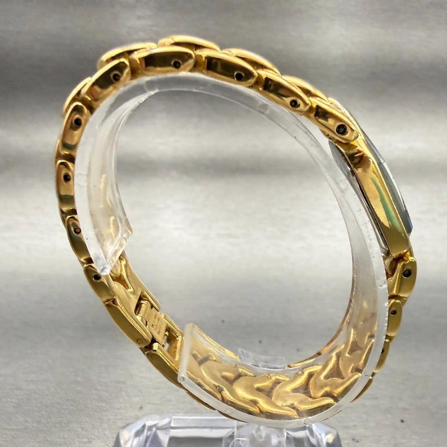 48533231