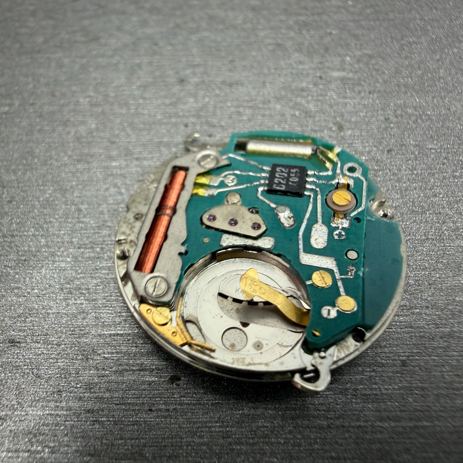 ETA 555.412 Watch Movement Quartz Date White Disk 7 Jewels PARTS P942 Swiss8