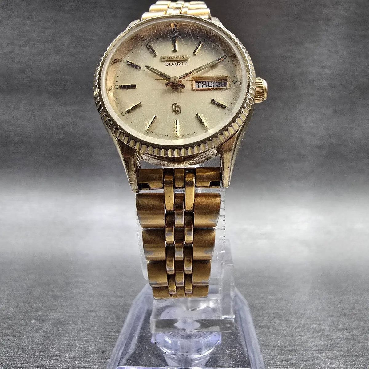 Citizen CQ Watch Women 25mm Champagne Dial Gold Tone Daydate 2000-201566 New Bat5
