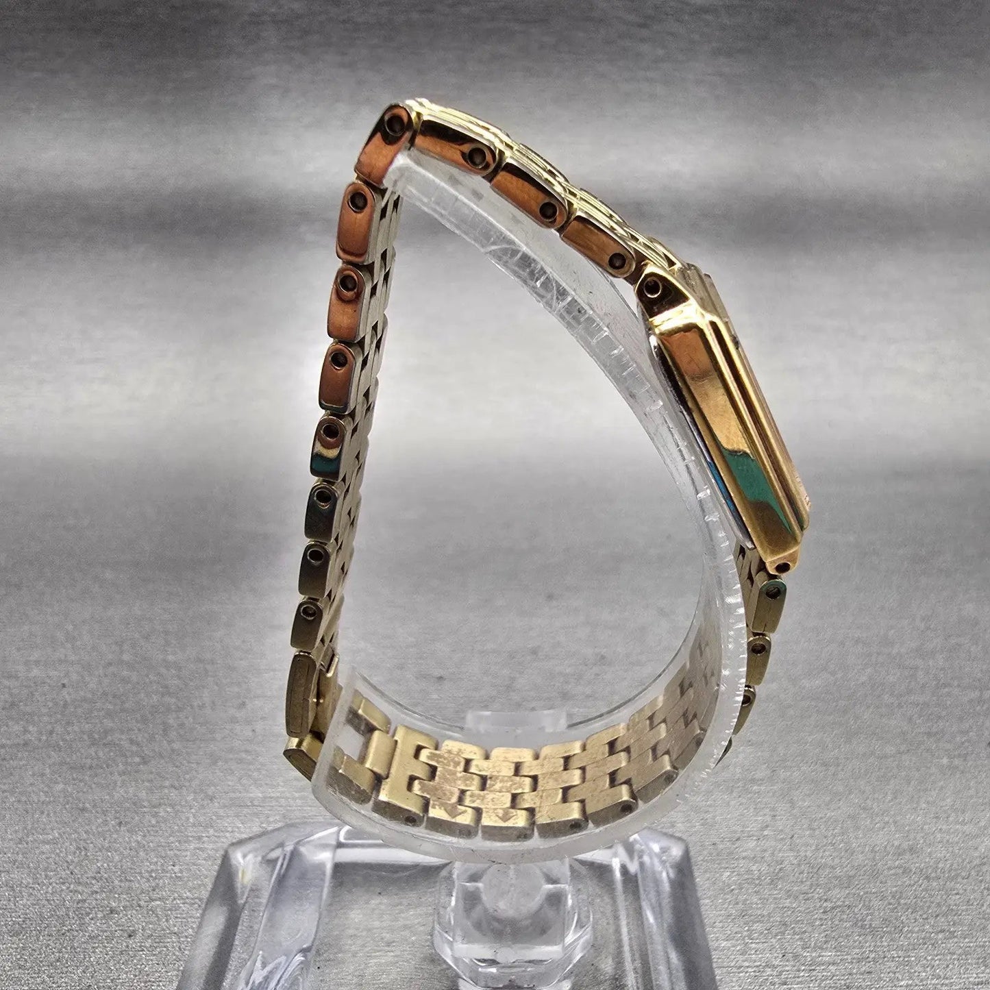 Seiko Watch Women 16mm Champagne Dial Gold Tone Rectangle 1N01-0FH0 New Battery8