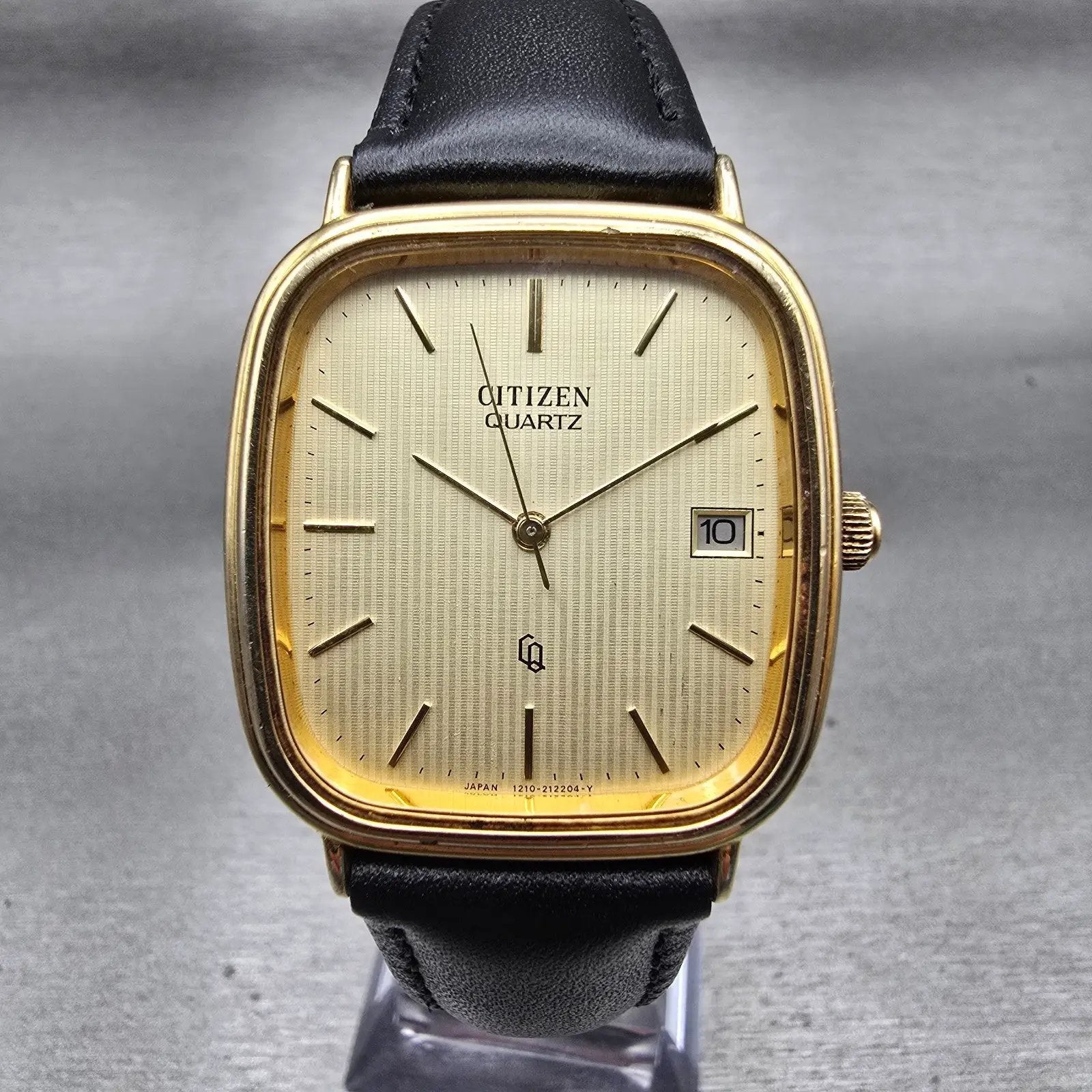 Citizen CQ Watch Men 30mm Champagne Dial Gold Tone Date 4-211600 New Battery VTG0