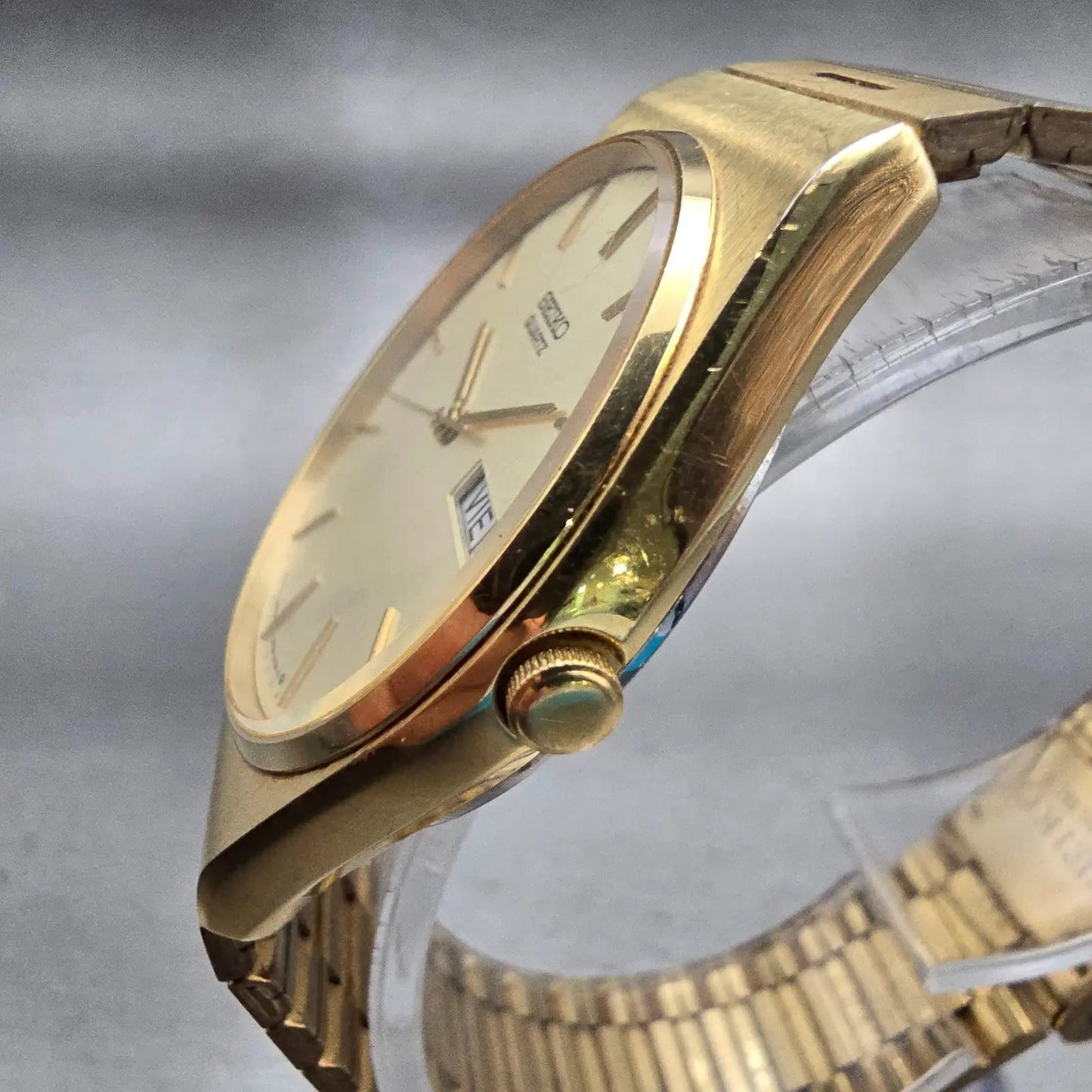 Seiko Watch Men 33mm Champagne Dial Gold Tone Daydate Round 5Y23-8119 New Batt2