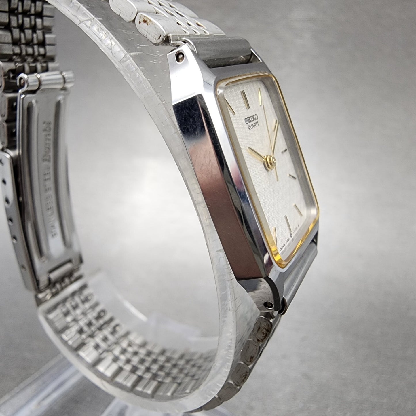 Seiko Tank Watch Women 20mm Silver Dial Two Tone 73215700 New Battery4