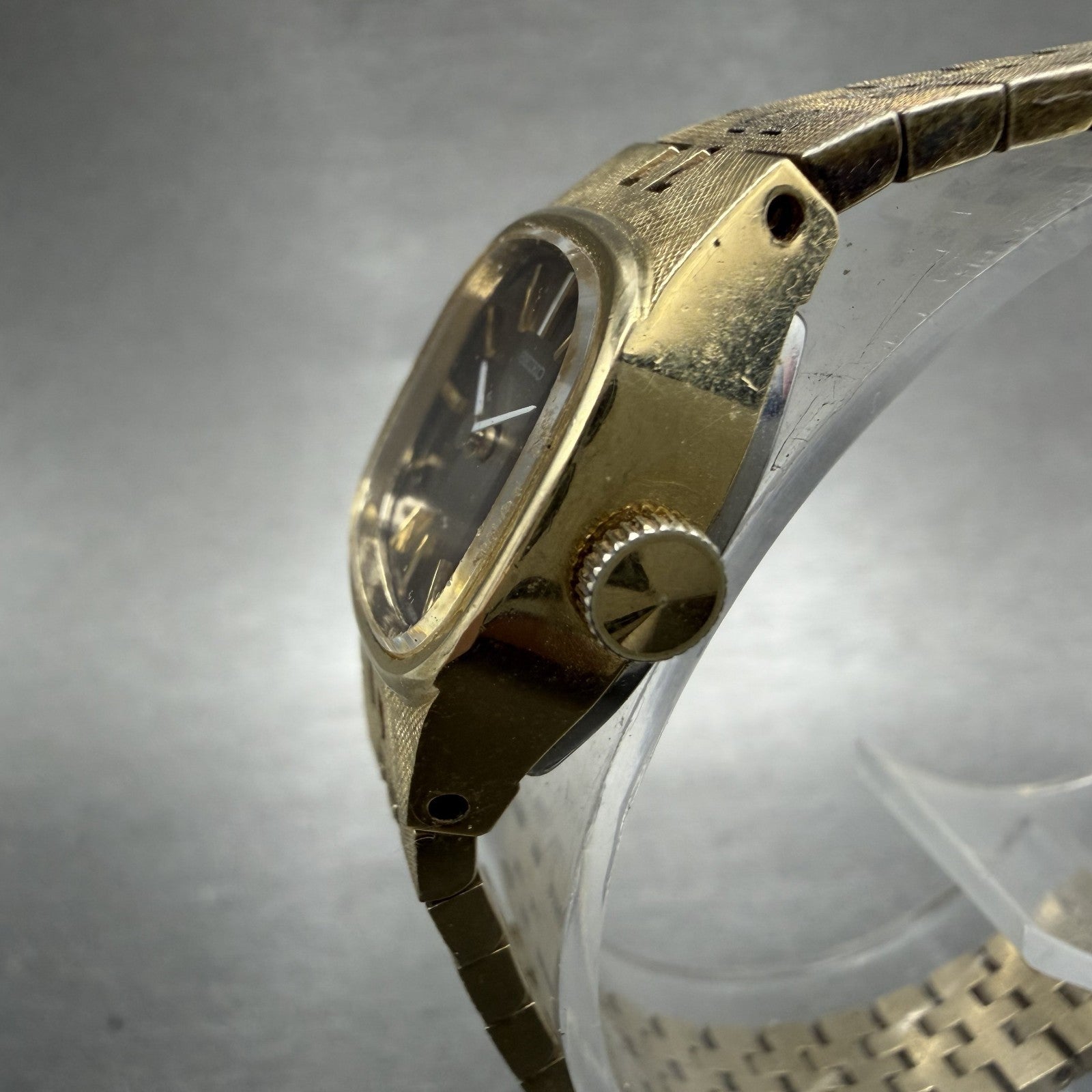 Seiko Watch Women 19mm Brown Dial Gold Tone Rectangle Manual Wind Runs 11-3949 I2