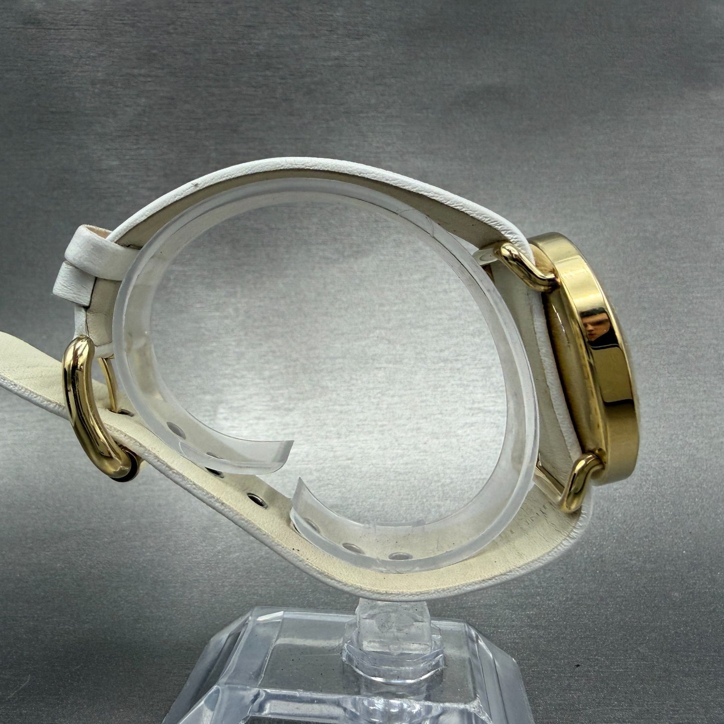 Marc Jacobs Amy Watch Women 36mm White Dial Gold Tone Round mbm1150 New Battery9