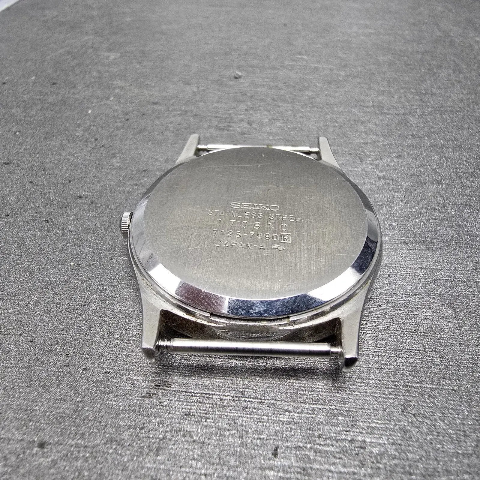 Seiko Watch Men 32mm Silver Dial Silver Tone Daydate Round 7123-7090 PARTS VTG13