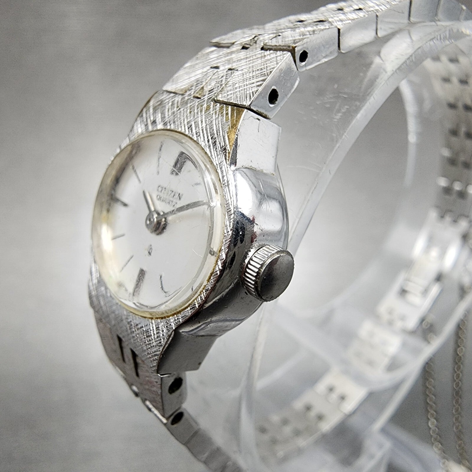 VTG Citizen CQ Watch Women 17mm Silver Dial Silver Tone Oval New Battery2