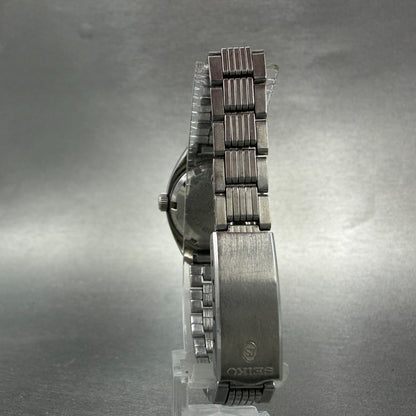 Seiko Automatic Watch Women 24mm Black Dial Silver Tone Daydate 2706-0090 Runs7