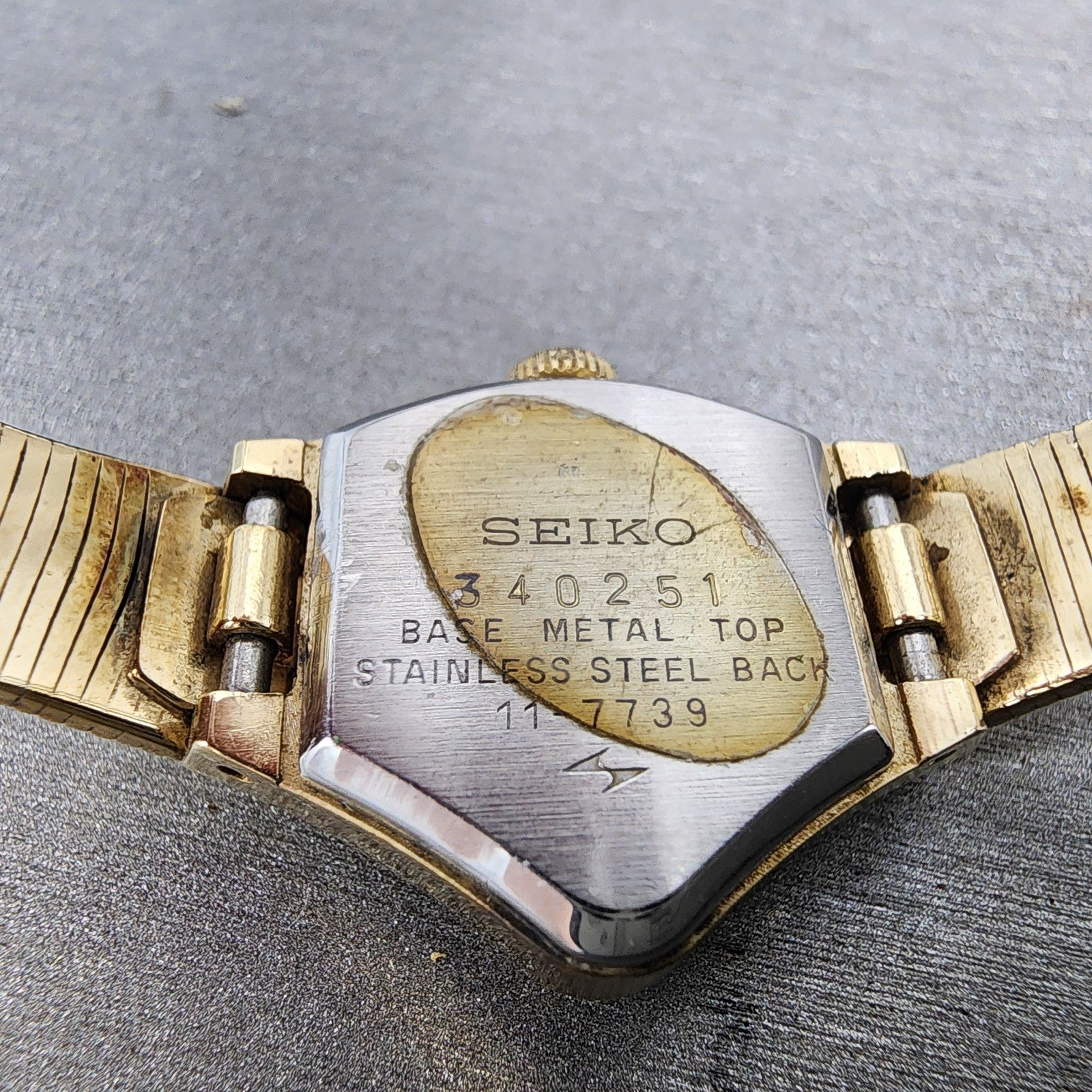 Seiko Asymmetrical Watch Women 21mm Blue Dial Gold Tone Manual Wind 117739 Runs9