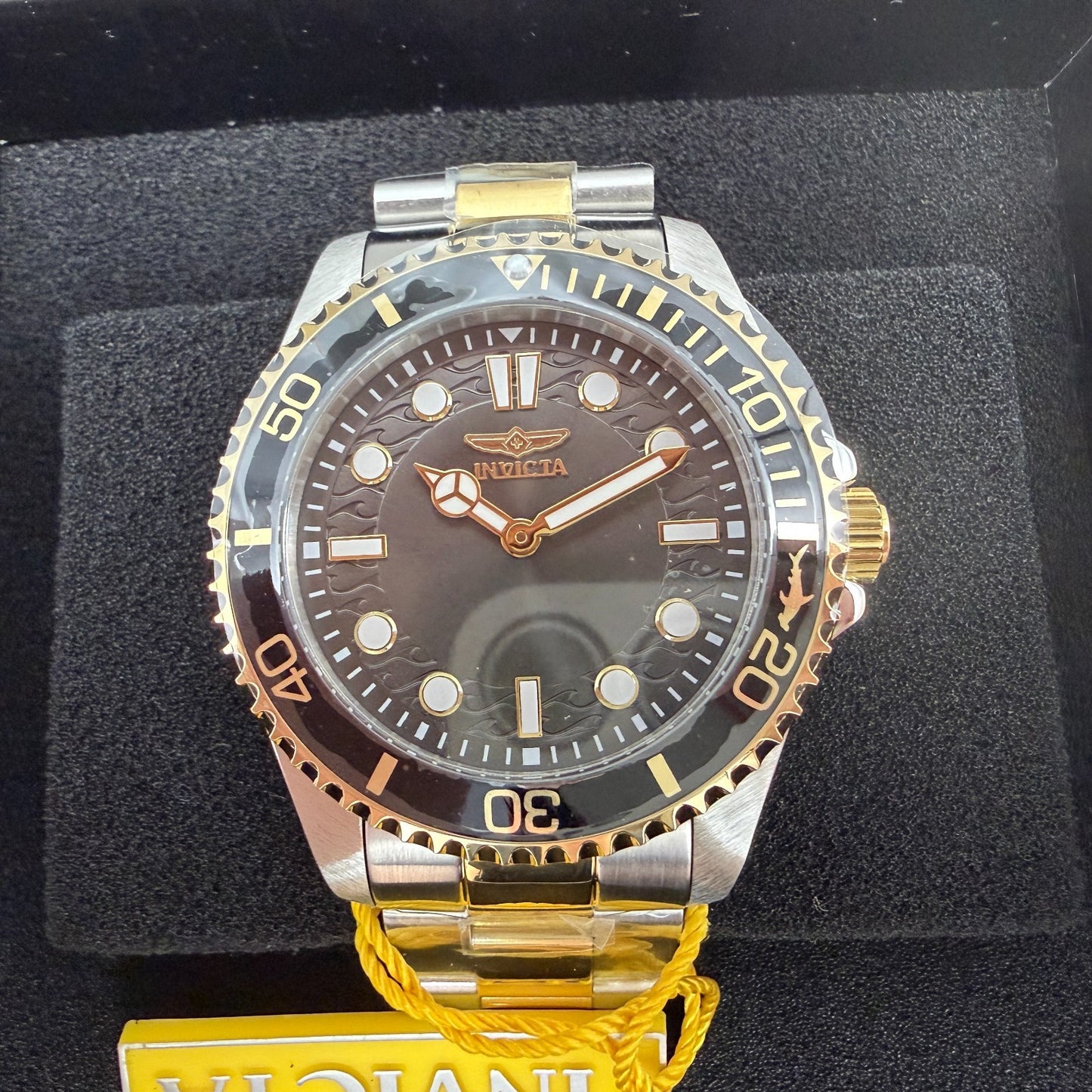Invicta Pro Diver Watch Men 43mm Black Dial Two Tone Bracelet Round 497060