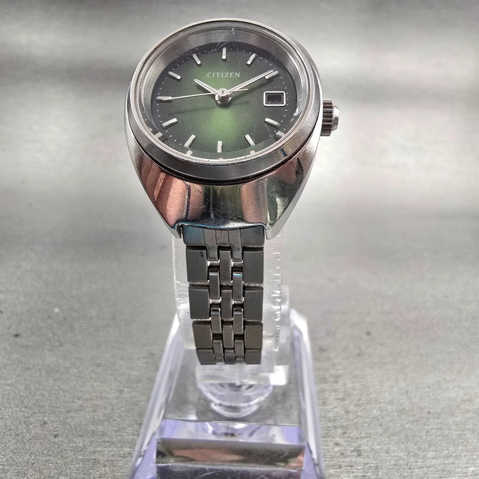 Citizen Watch Women 24mm Green Dial Silver Tone Date 4-530934 Manual Wind VTG5