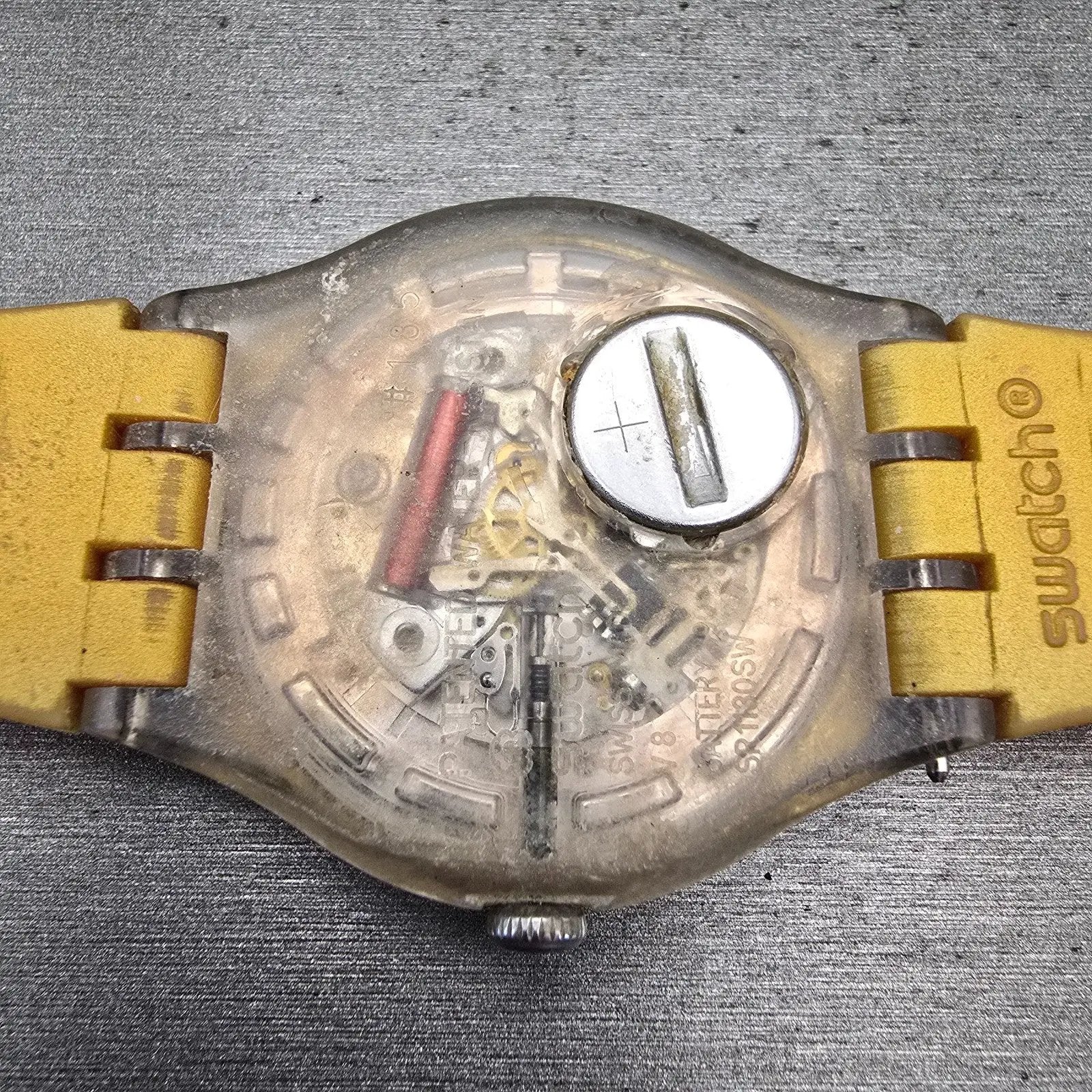 Swatch Golden Rebel Watch Men 41mm Gold Dial Gold Tone Round SUOZ119 New Battery10
