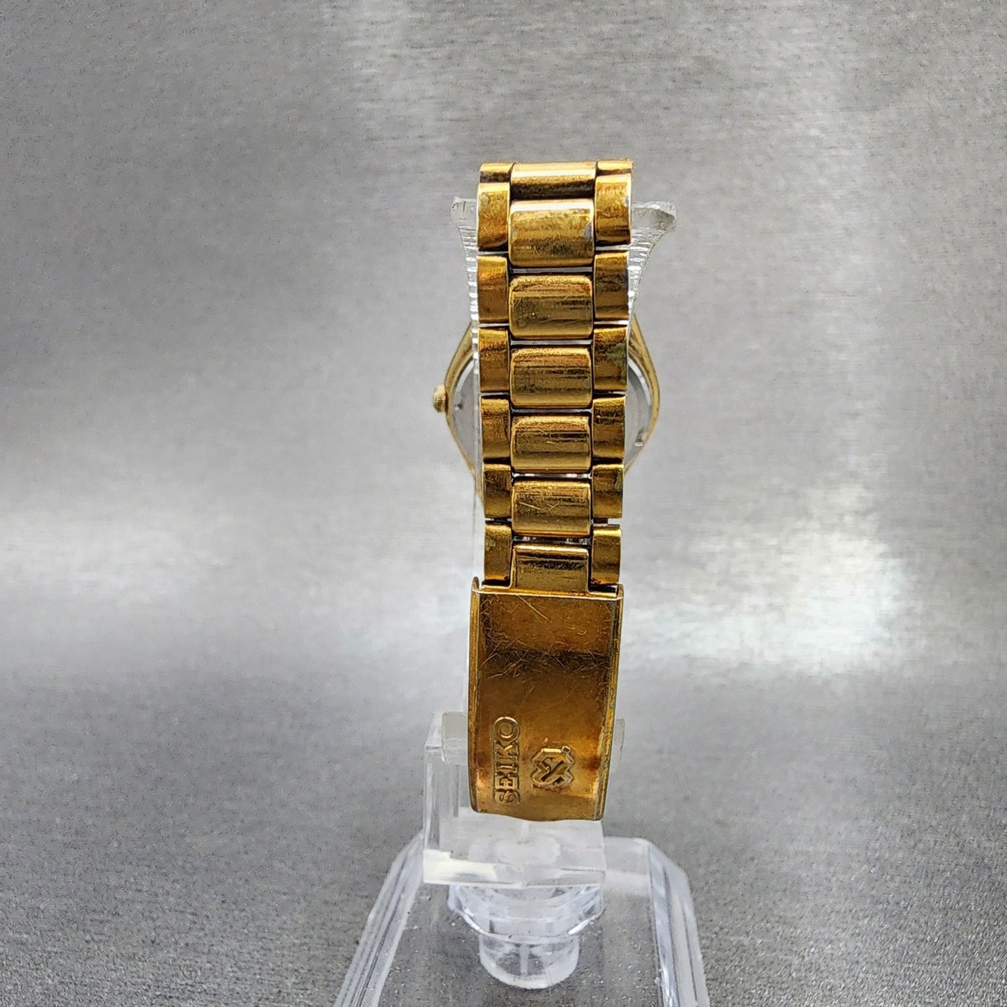 Seiko SQ Watch Women 24mm Gold Dial Gold Tone Daydate Round 34230099 New Batt6