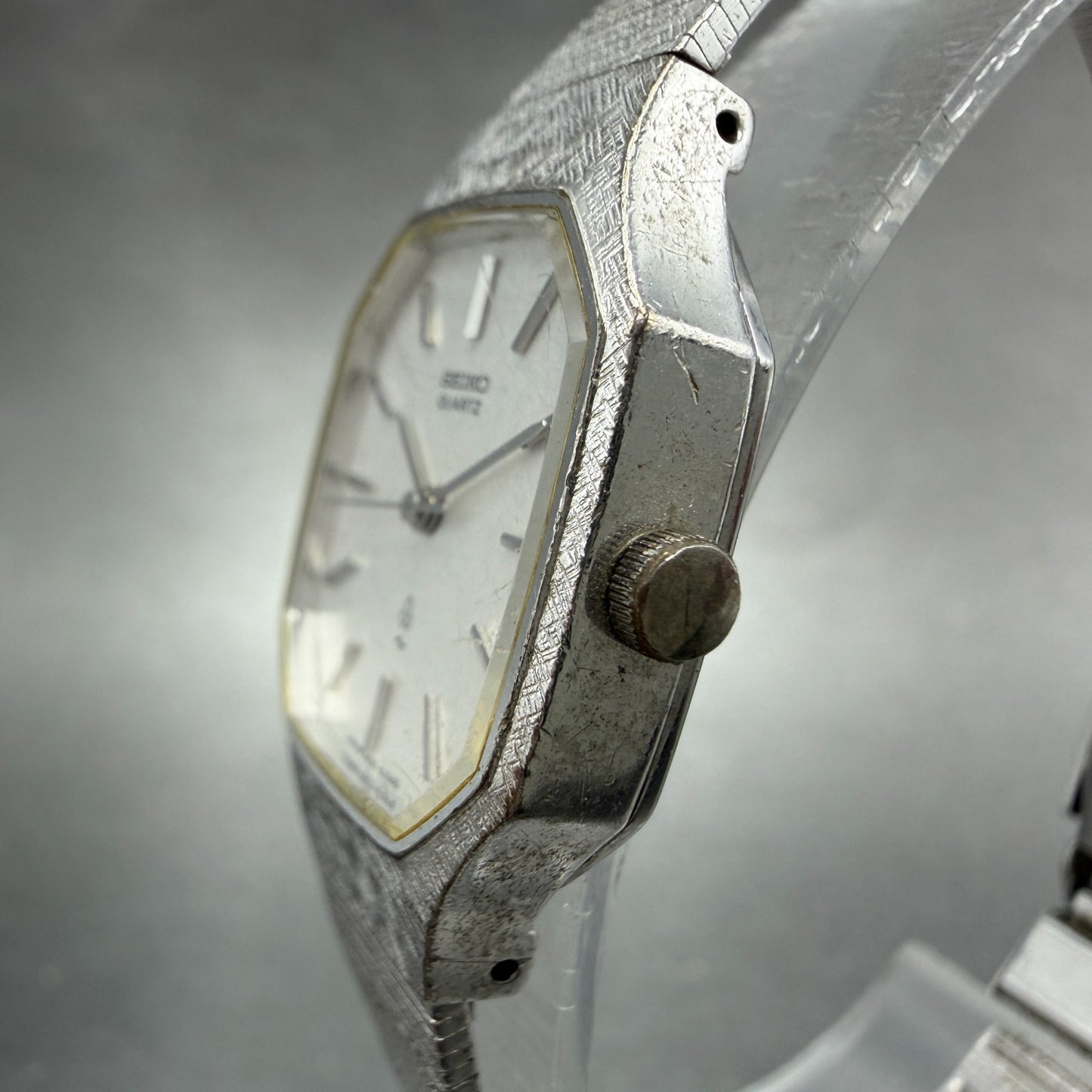 Seiko Watch Women 21mm Silver Dial Silver Tone Octagon 2621-5100 New Battery2