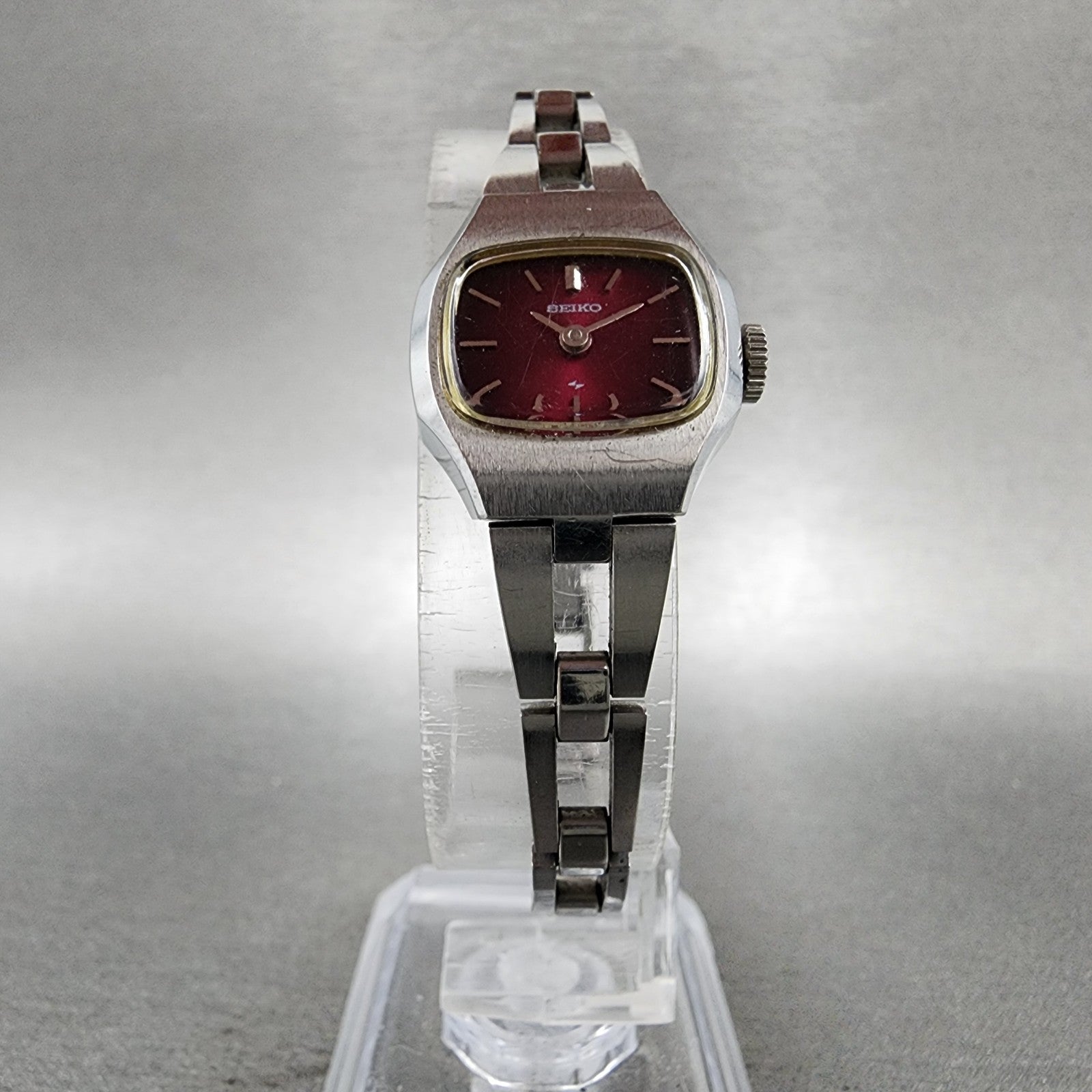Seiko Watch Women 18mm Red Dial Stainless Steel Rectangle Manual Wind Runs VTG4