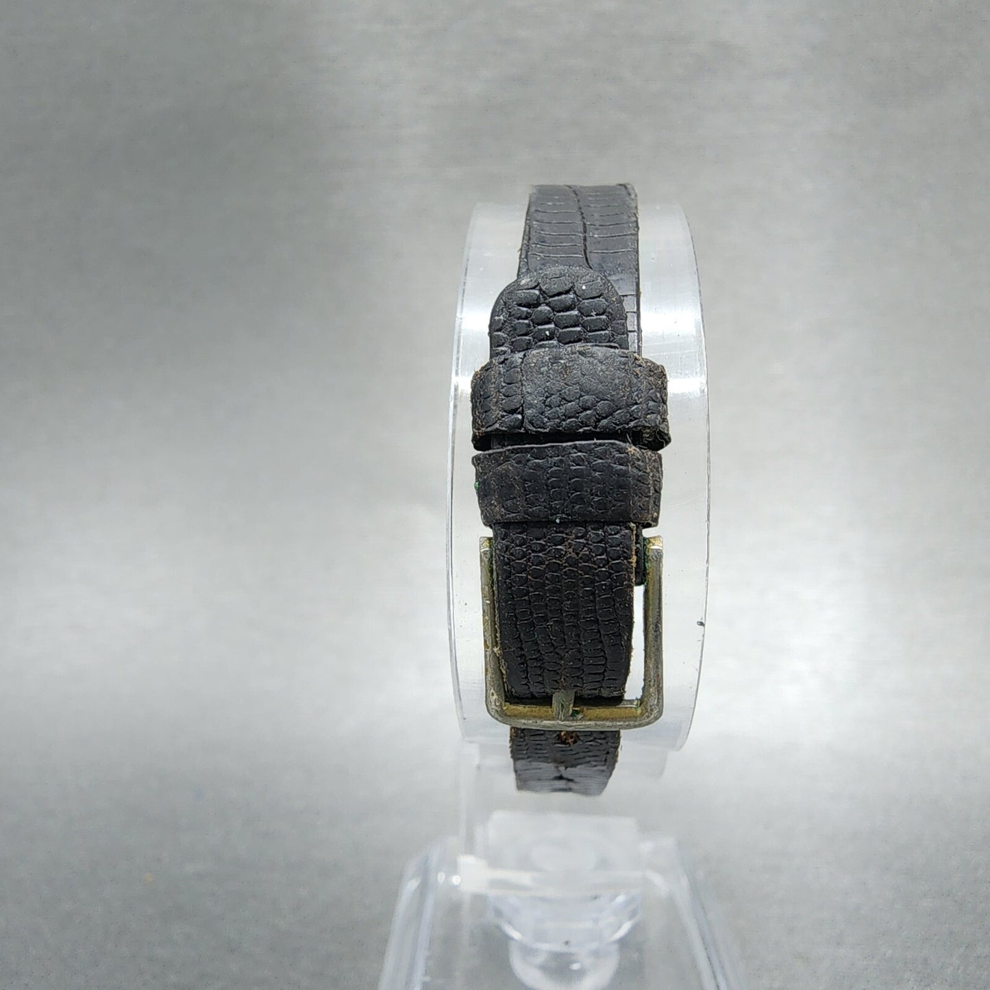Seiko Watch Women 18mm Gold Dial Gold Tone Oval 2Y005C29 New Battery VTG7