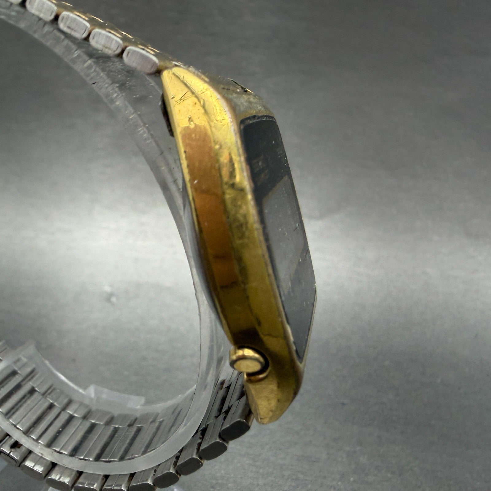 Seiko Digital Watch Men 33mm LCD Gold Tone Date  Rectangle 0439-4029 PARTS4