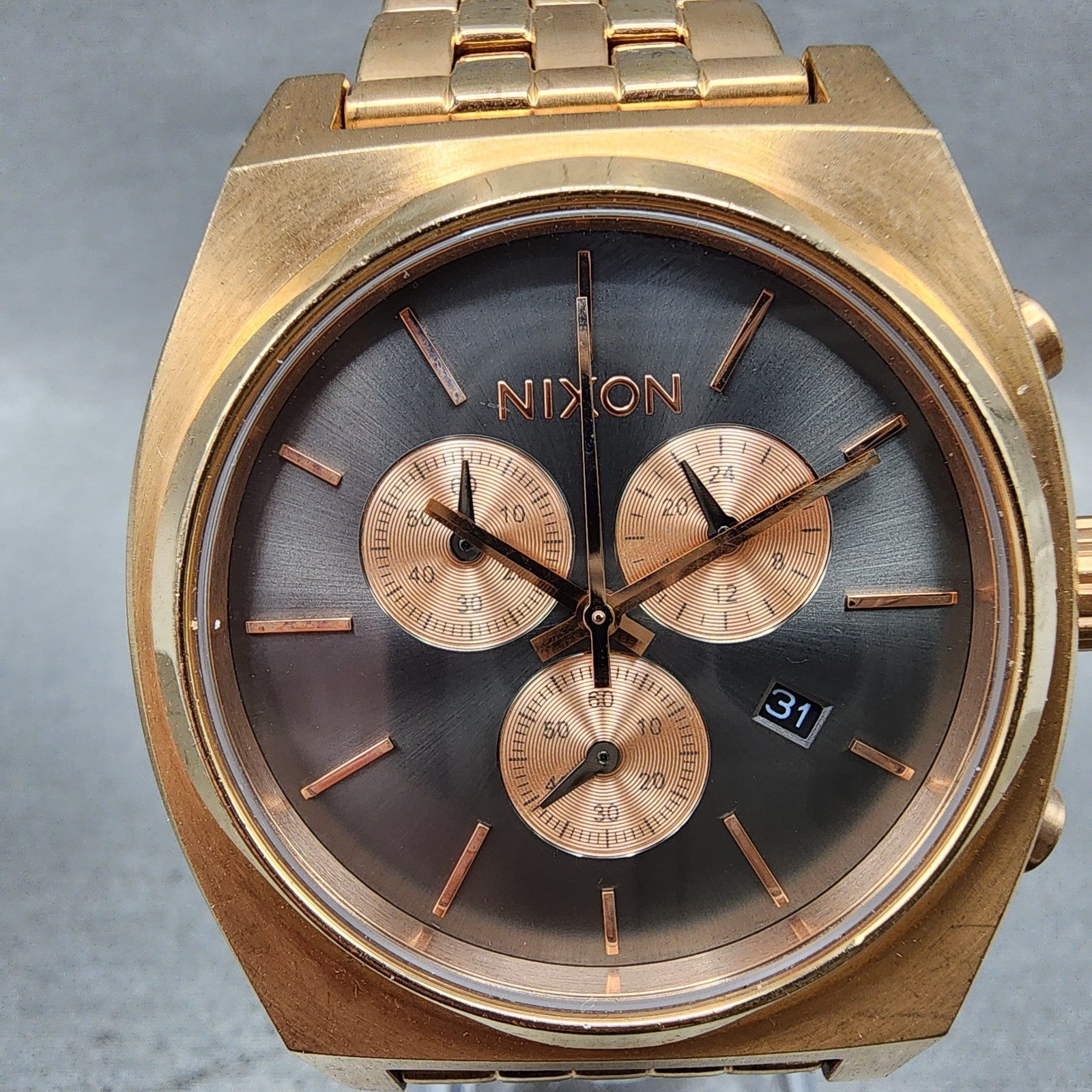 Nixon Time Teller Chrono Watch Women 39mm Gray Dial Rose Gold Tone Date New Batt1