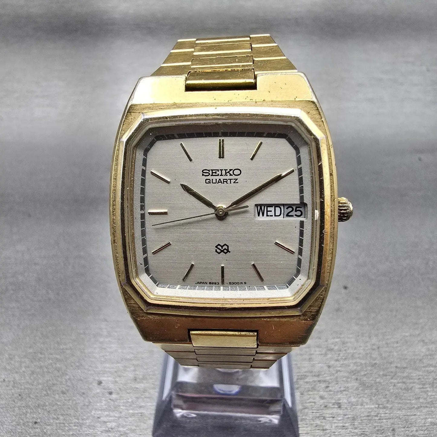 Seiko SQ Watch Men 32mm Silver Dial Gold Tone Daydate 8223-5249 New Battery VTG0