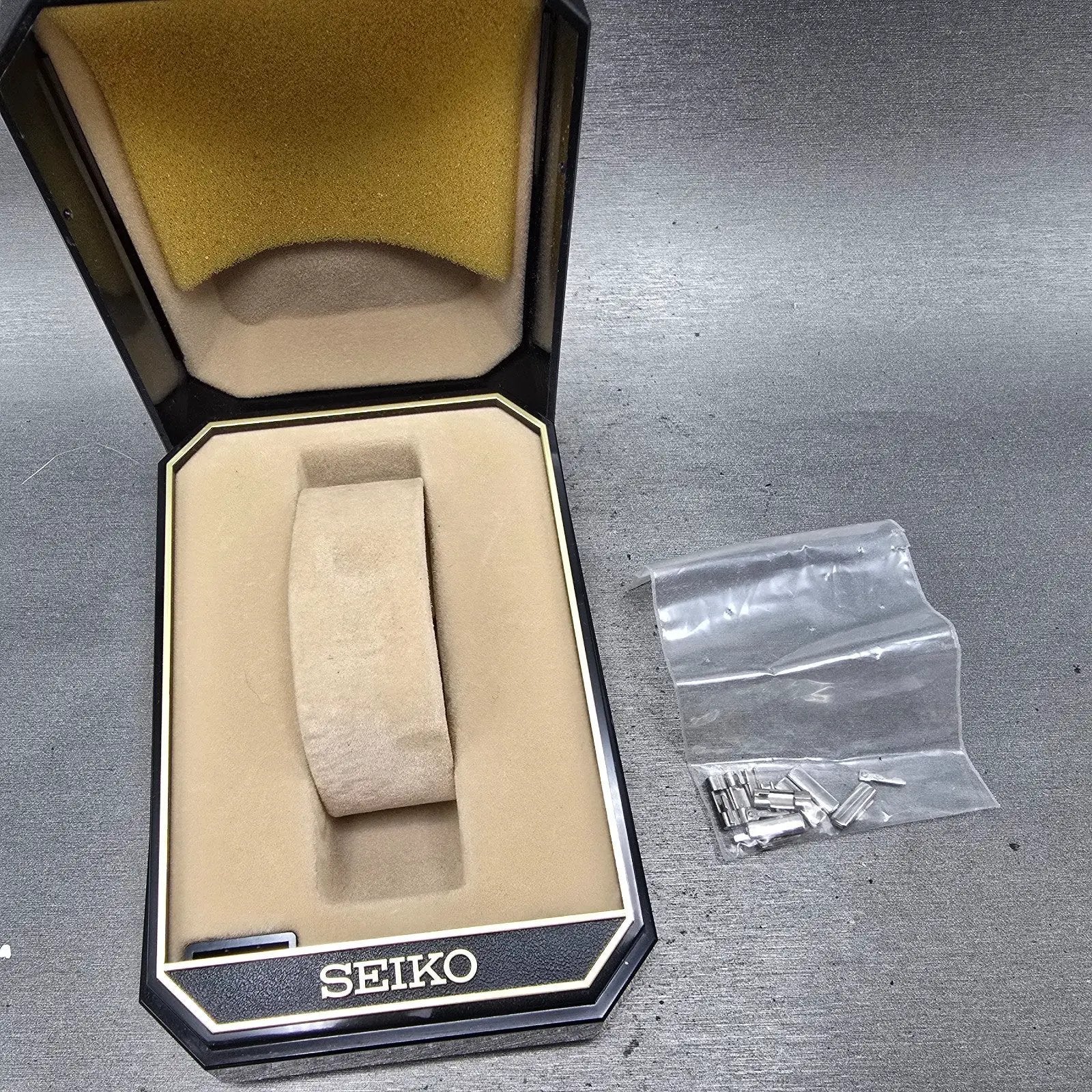 Seiko Halfmoon Watch Women 14mm Black Dial Silver Tone Asymmetrical New Battery13